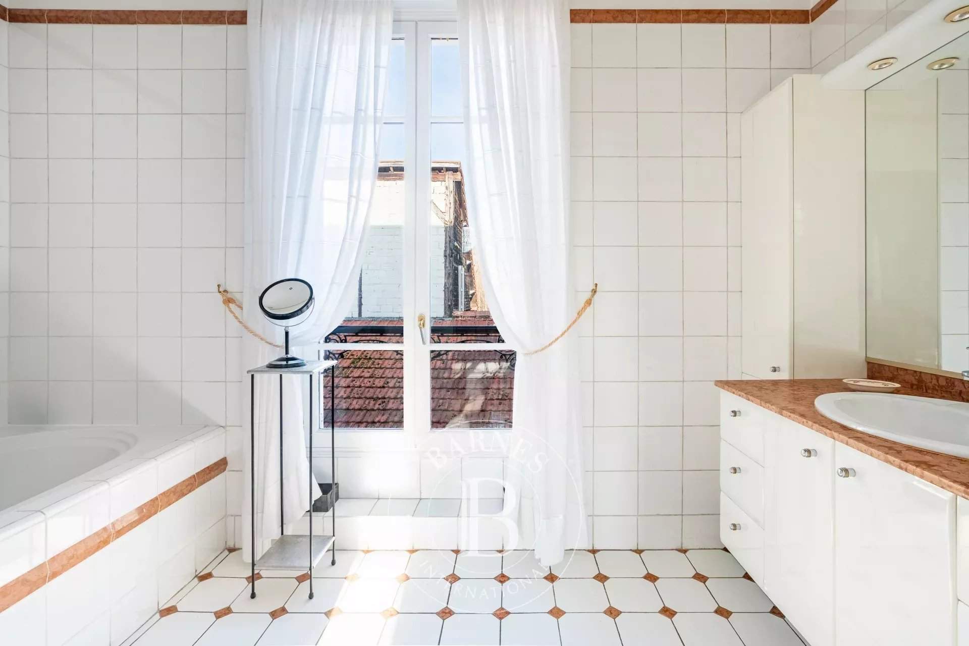 Le Vésinet  - Maison 9 Pi&egrave;ces 5 Chambres - picture 13