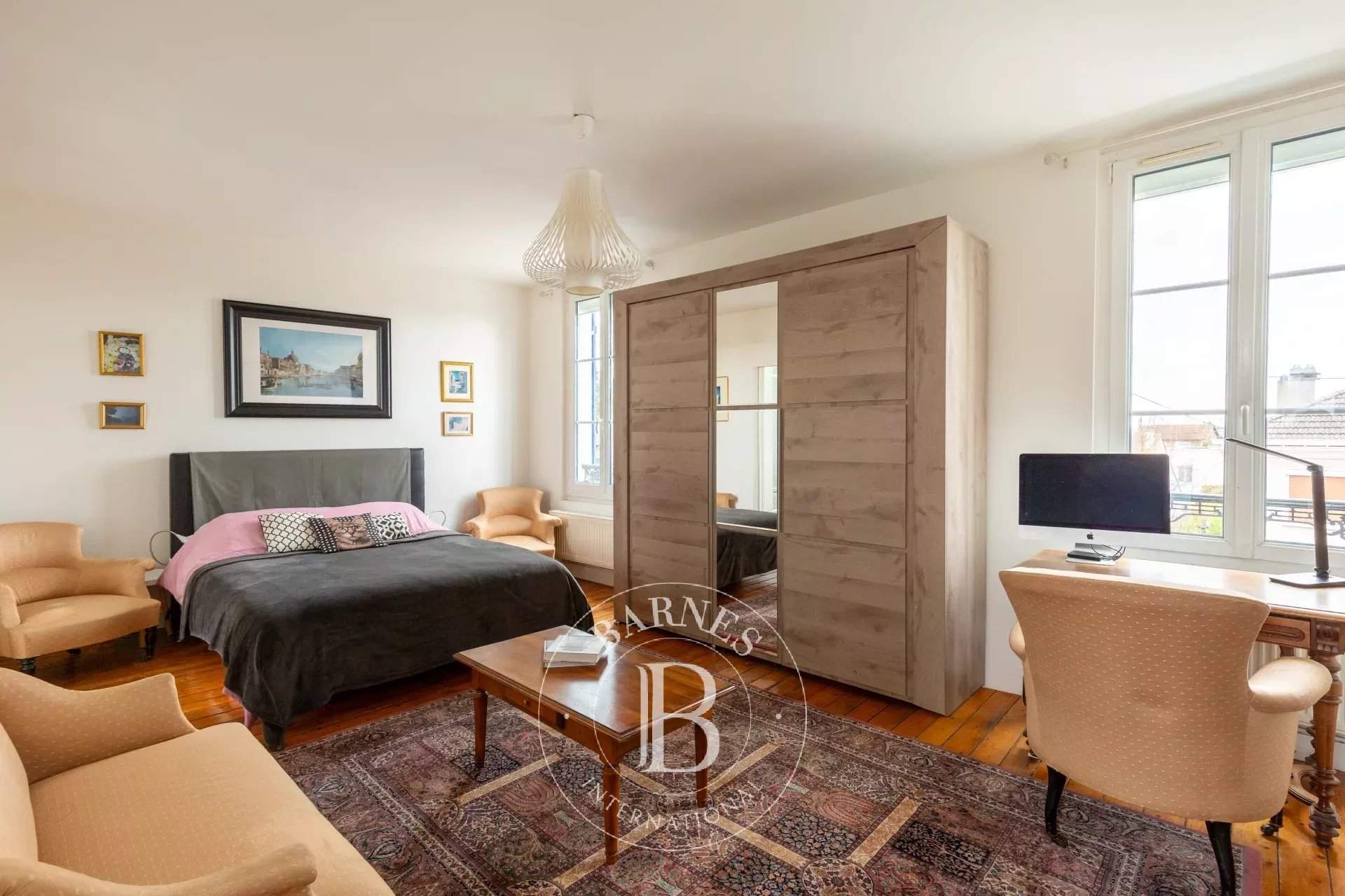 Le Mesnil-le-Roi  - House 5 Bedrooms - picture 8