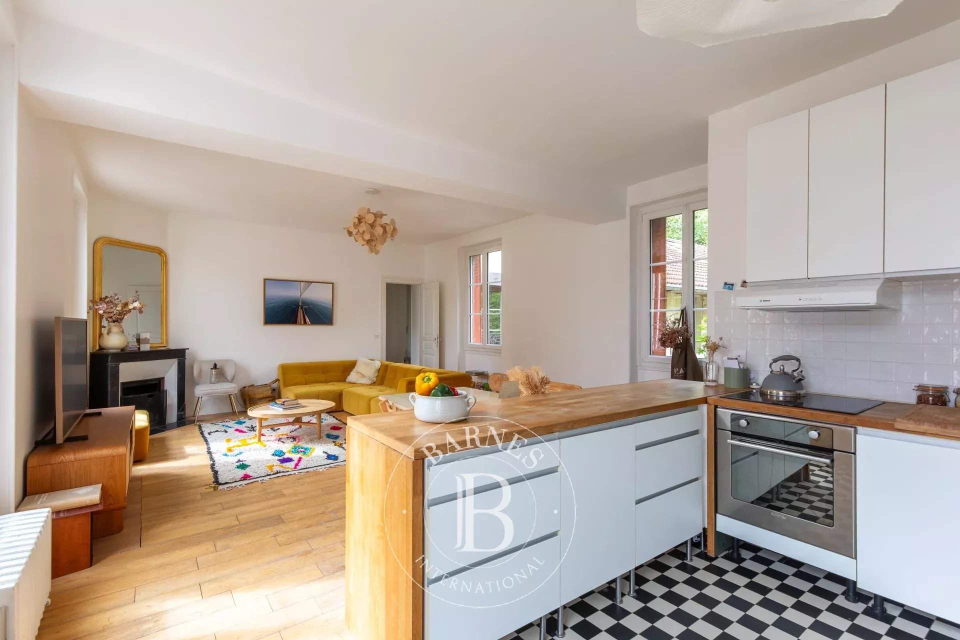 Saint-Germain-en-Laye  - Appartement 4 Pi&egrave;ces 3 Chambres - picture 3