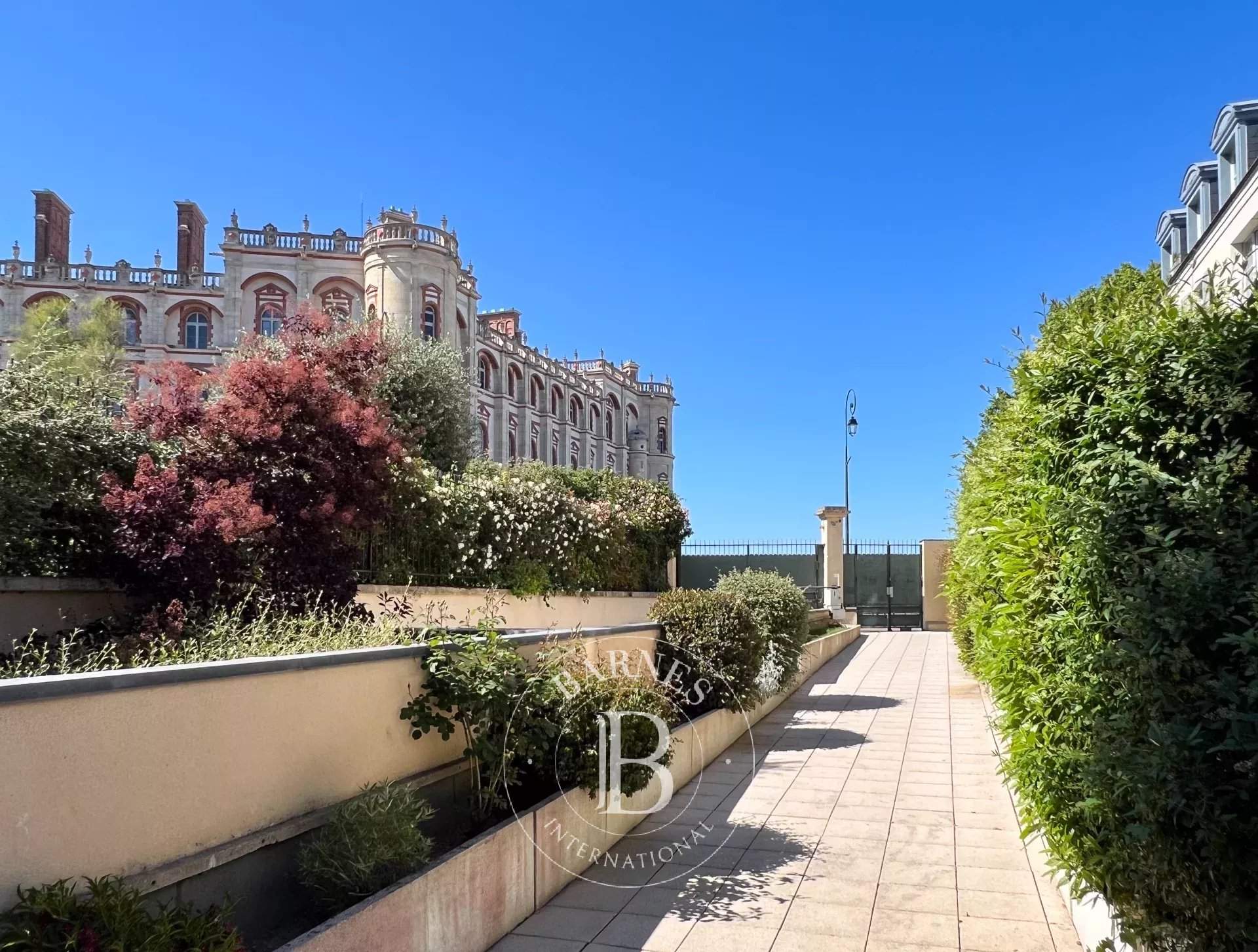Saint-Germain-en-Laye  - Appartement 7 Pièces 3 Chambres - picture 15