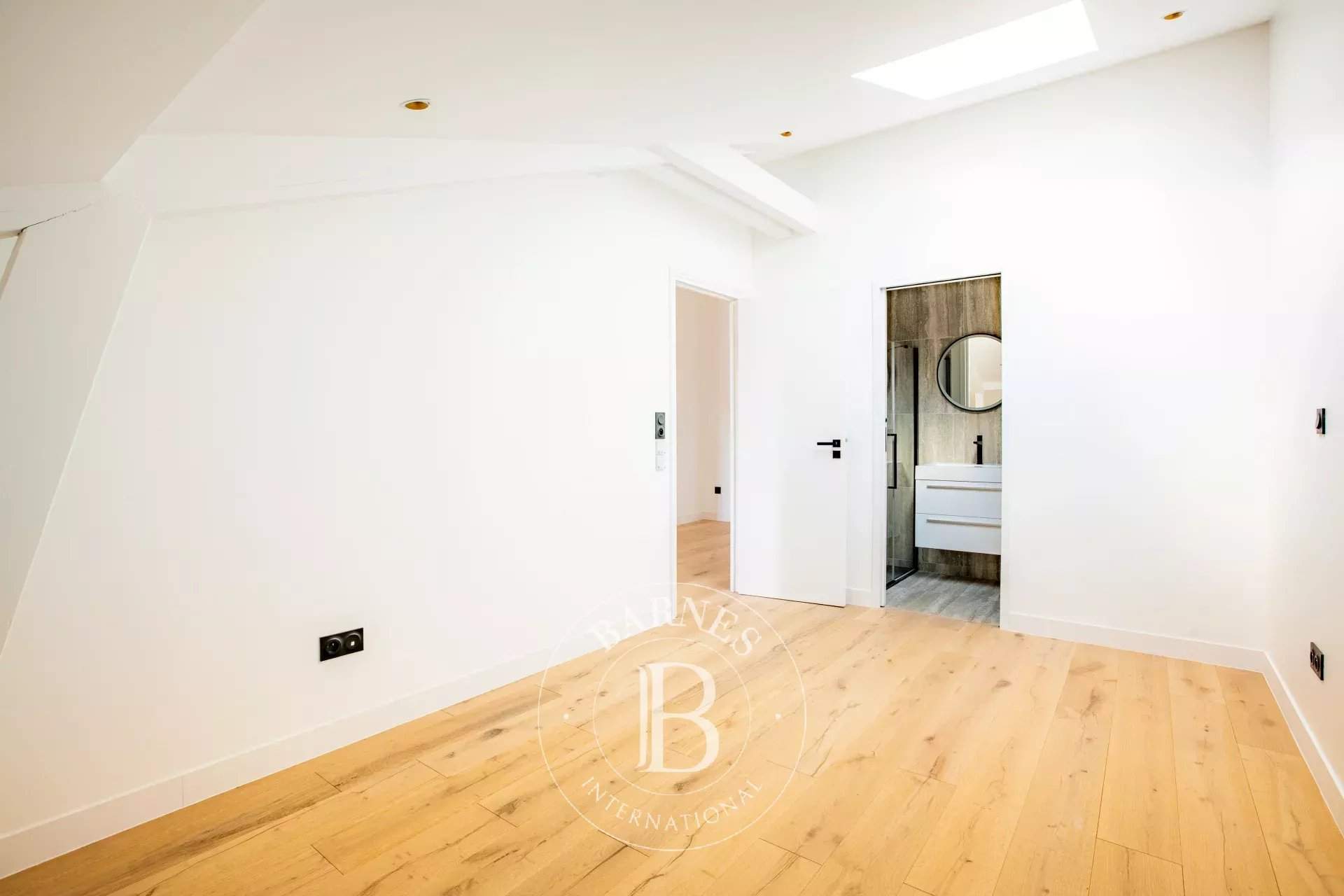 Saint-Germain-en-Laye  - Apartment 2 Bedrooms - picture 13