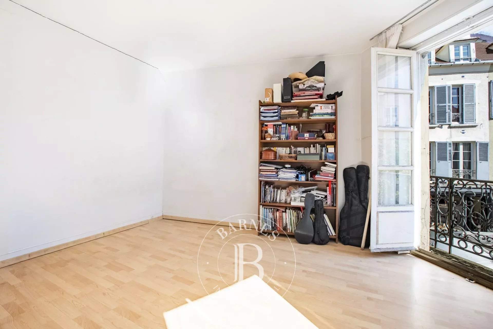 Saint-Germain-en-Laye  - Appartement 6 Pièces 4 Chambres - picture 7