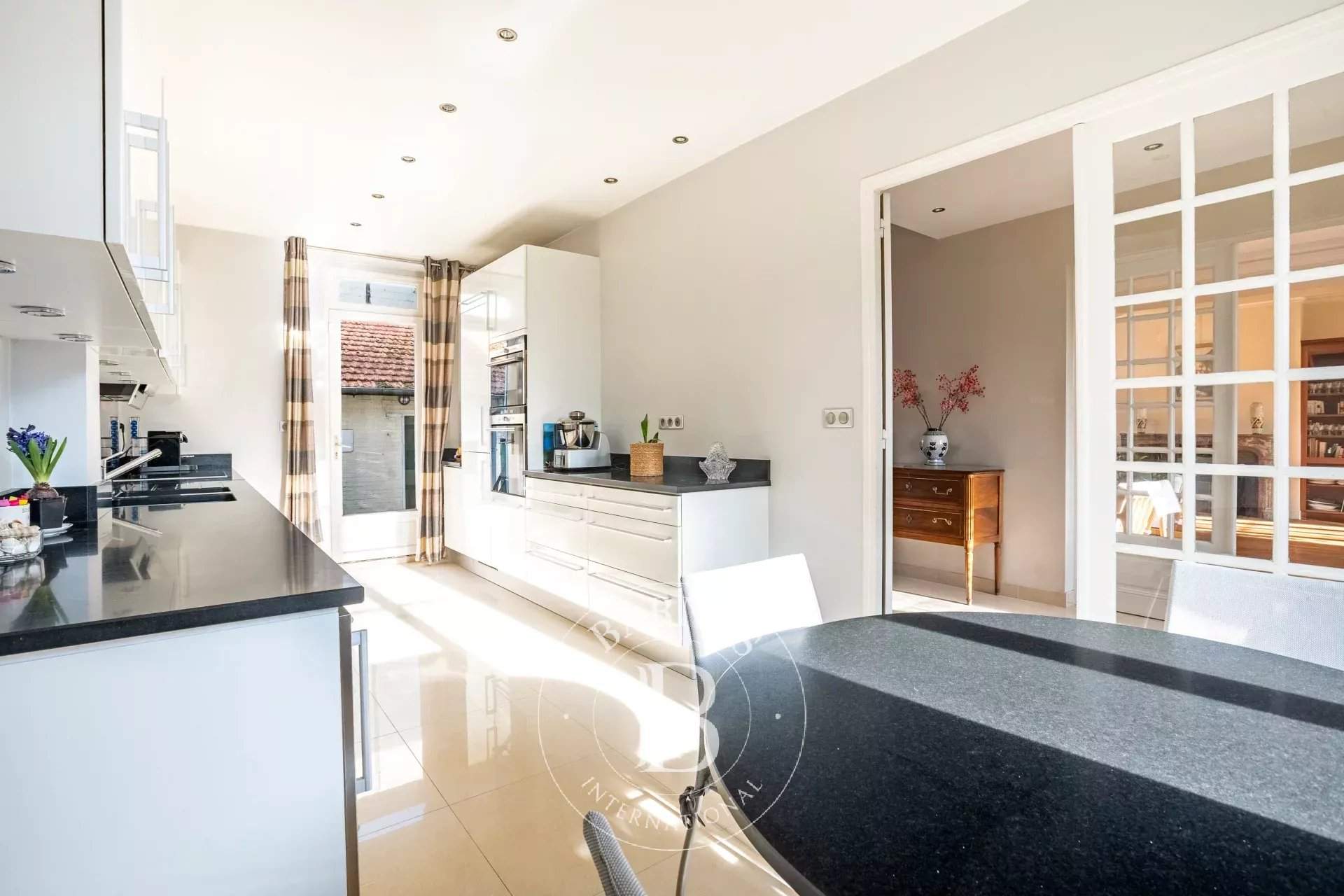 Le Vésinet  - Maison 9 Pi&egrave;ces 5 Chambres - picture 8