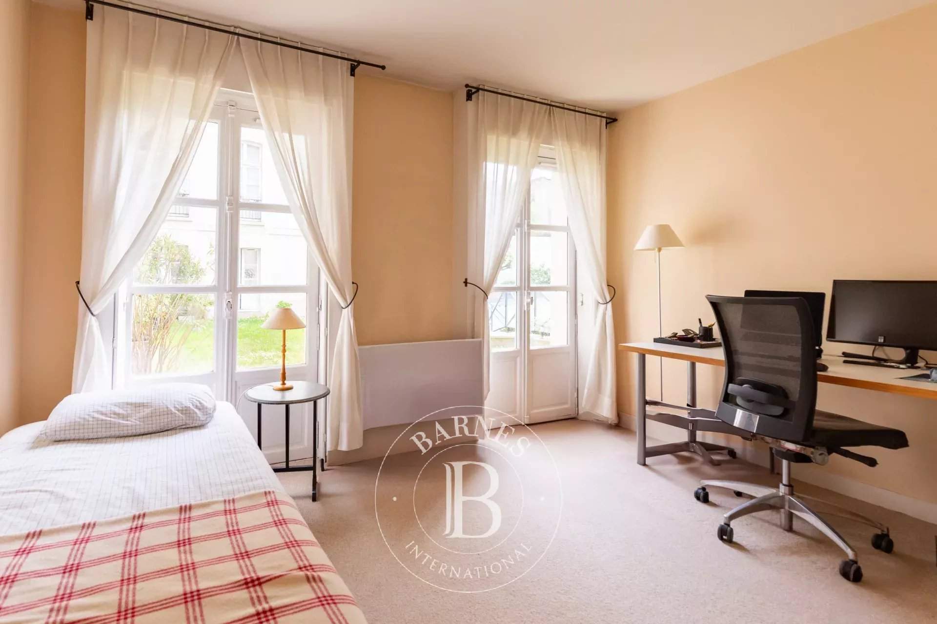 Saint-Germain-en-Laye  - Appartement 5 Pièces 3 Chambres - picture 12