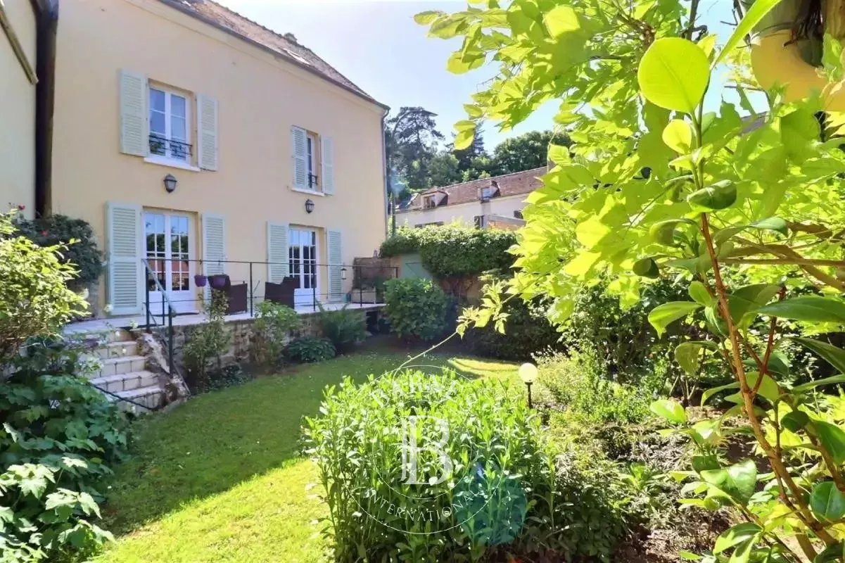 Aigremont  - Maison 7 Pièces 4 Chambres - picture 1