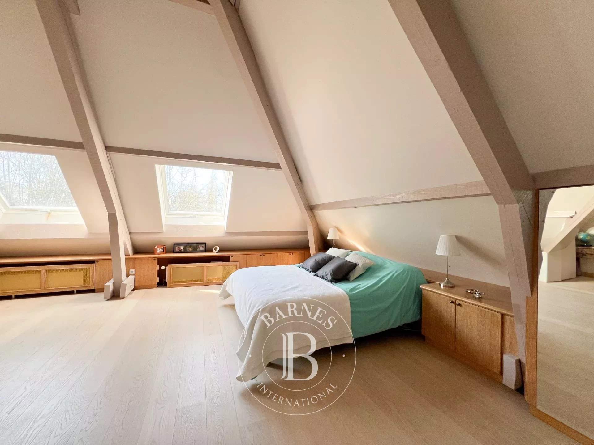 Chatou  - Maison 9 Pièces 5 Chambres - picture 18