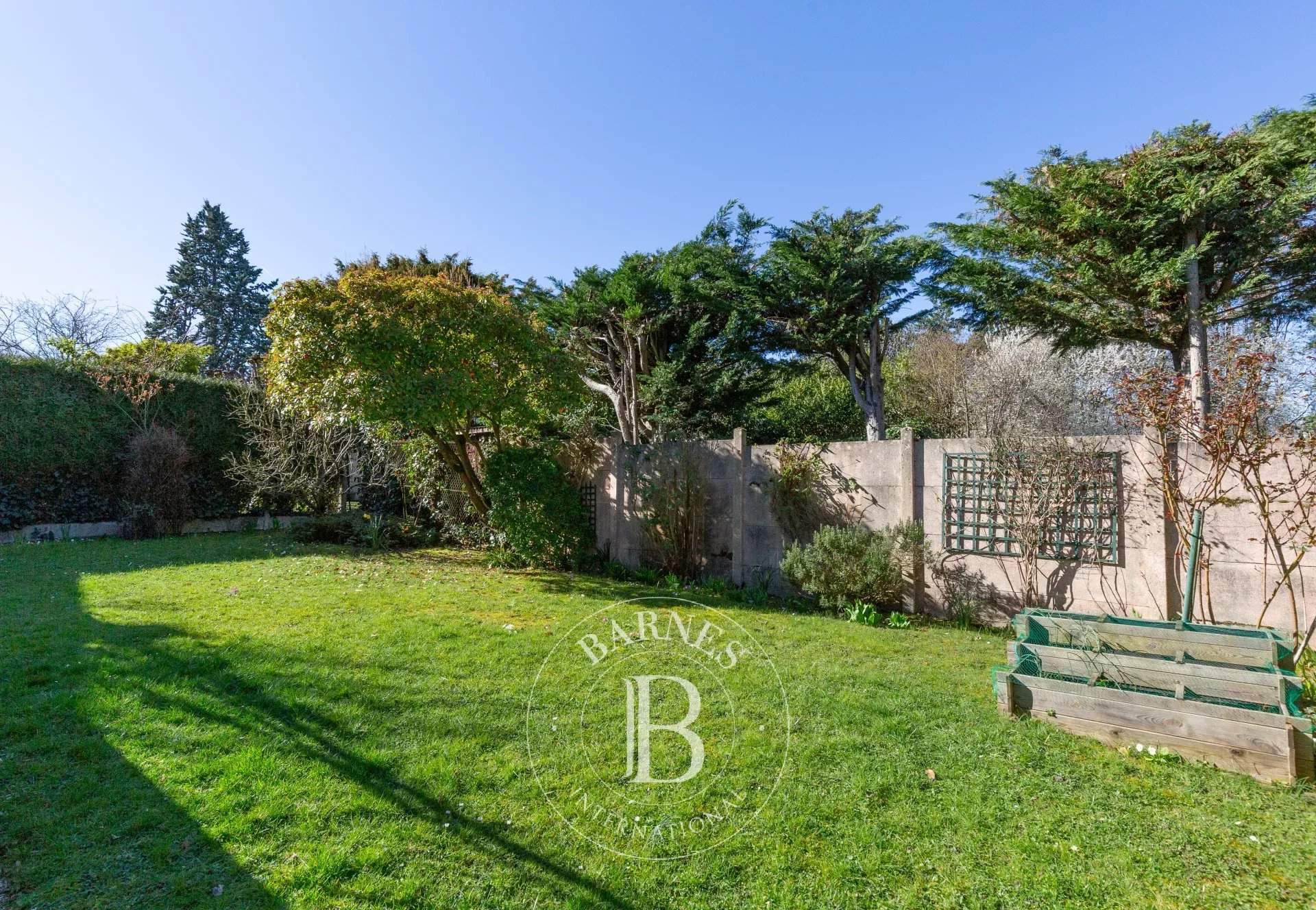 Saint-Germain-en-Laye  - Maison 6 Pi&egrave;ces 4 Chambres - picture 14