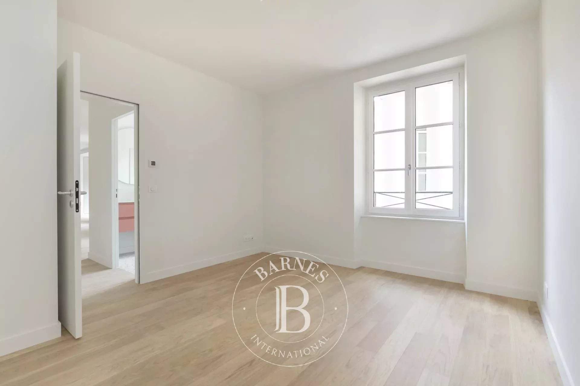 Saint-Germain-en-Laye  - Appartement 6 Pièces 3 Chambres - picture 5