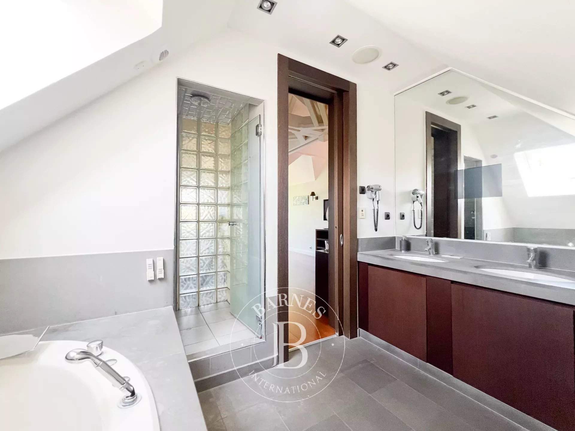Le Vésinet  - Maison 7 Pièces 3 Chambres - picture 17