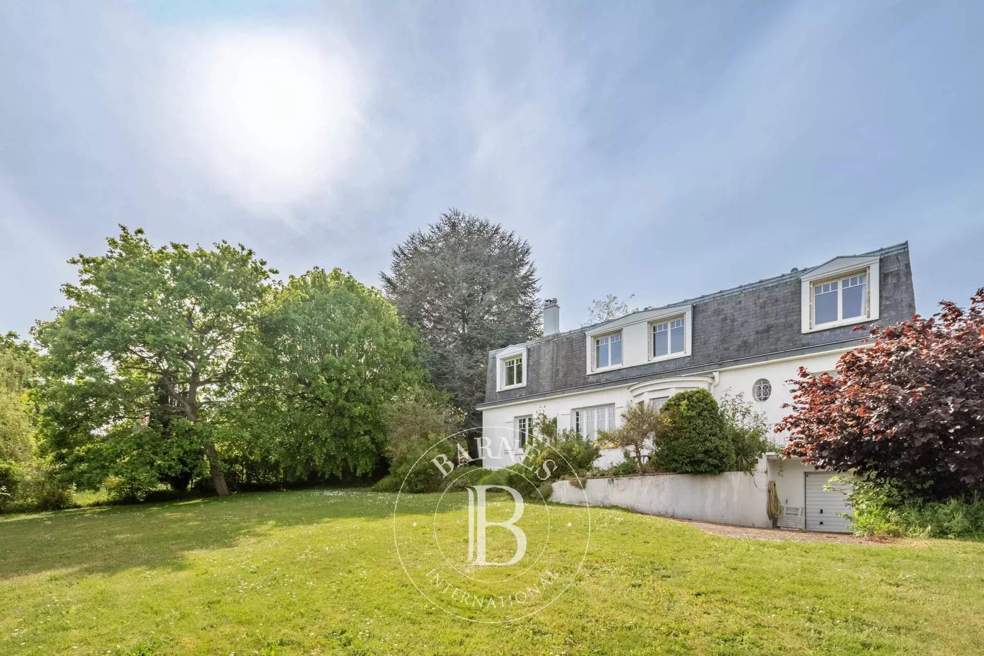 Saint-Germain-en-Laye  - Maison 8 Pi&egrave;ces 6 Chambres - picture 20