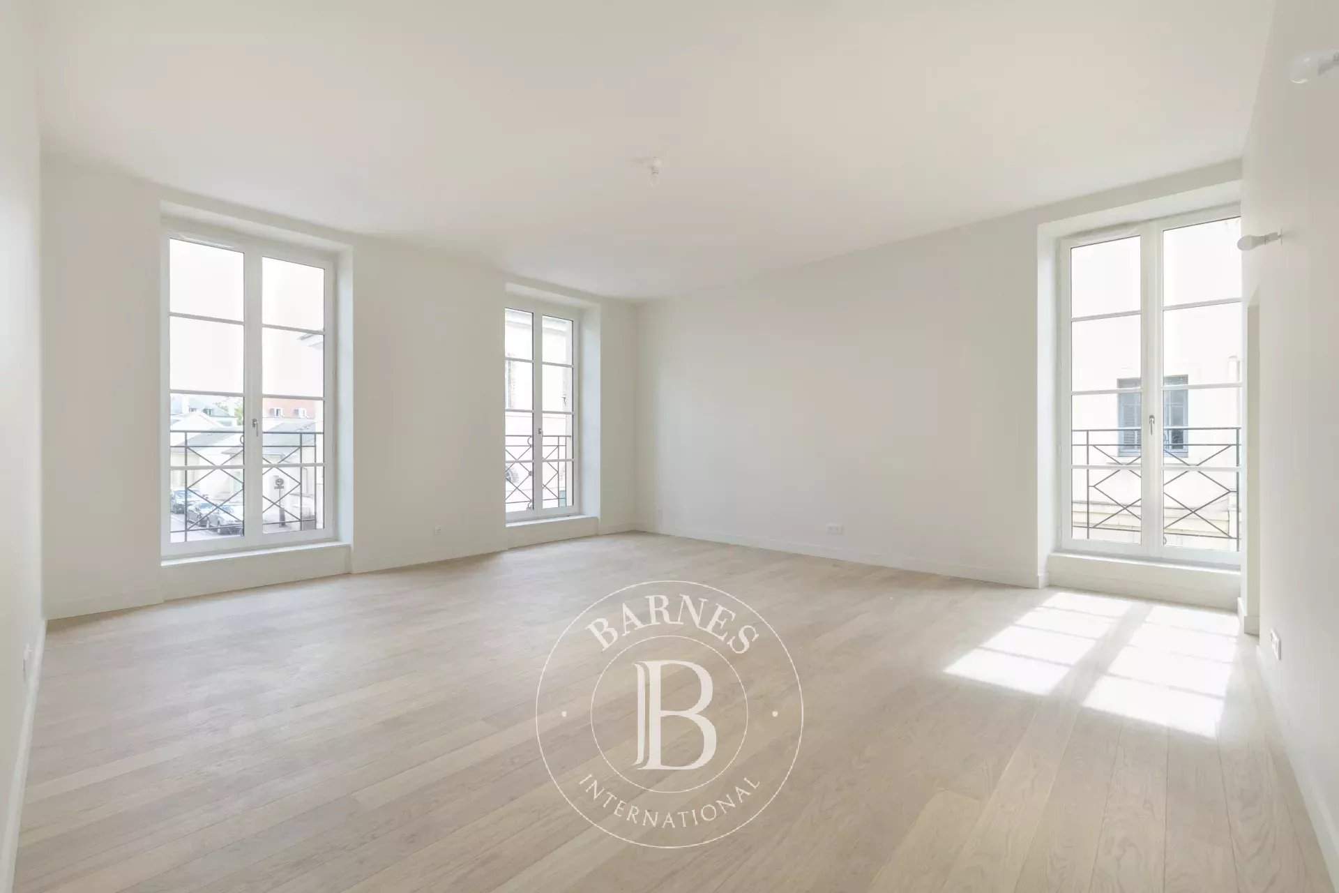 Saint-Germain-en-Laye  - Appartement 5 Pièces 4 Chambres - picture 4