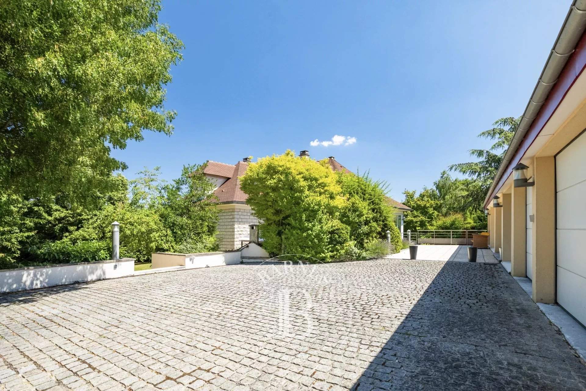 Chambourcy  - House 5 Bedrooms - picture 20