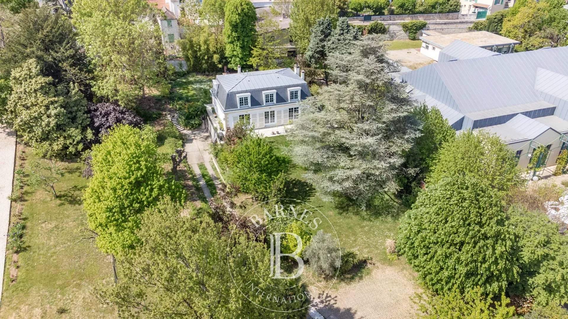 Andrésy  - Maison 8 Pi&egrave;ces 5 Chambres - picture 4