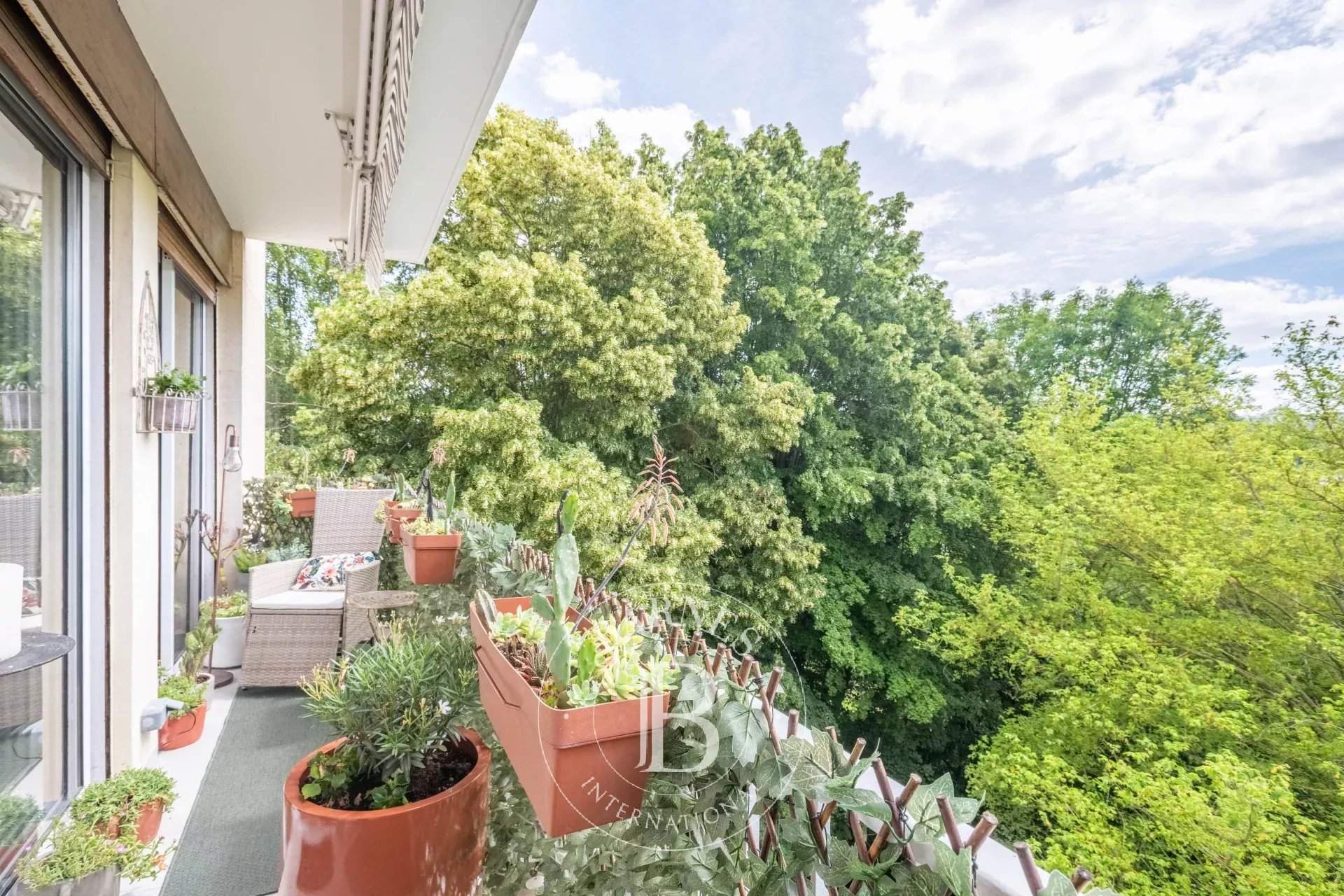 Saint-Germain-en-Laye  - Appartement 6 Pi&egrave;ces 4 Chambres - picture 8