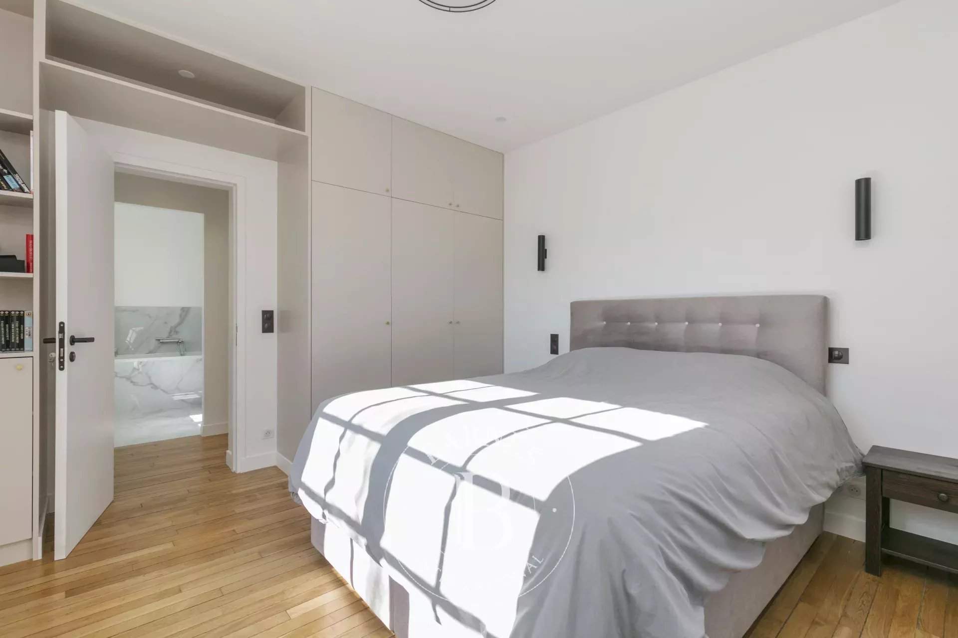 Le Vésinet  - Maison 8 Pi&egrave;ces 3 Chambres - picture 10