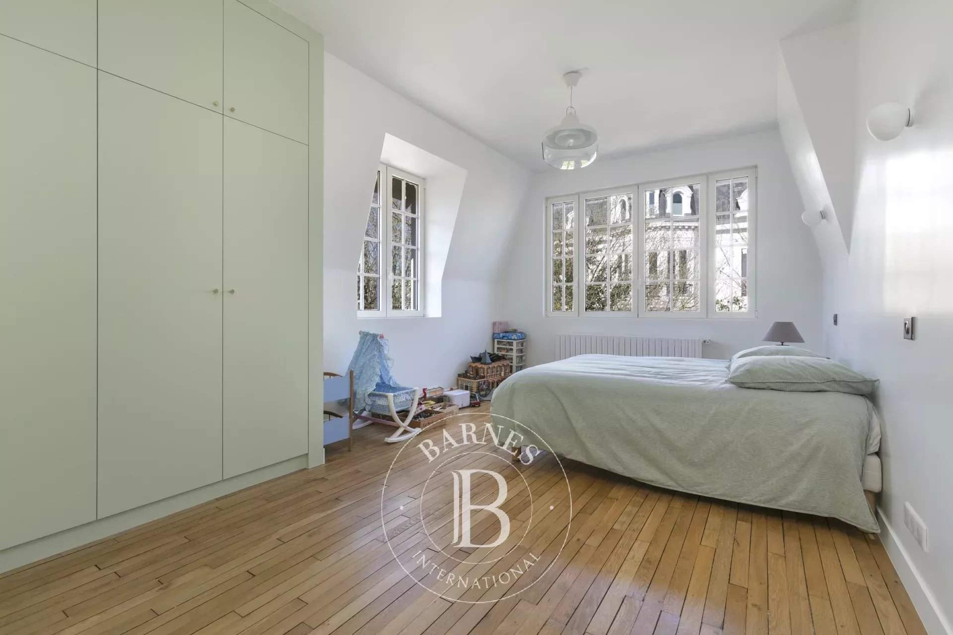 Le Vésinet  - Maison 8 Pi&egrave;ces 3 Chambres - picture 8