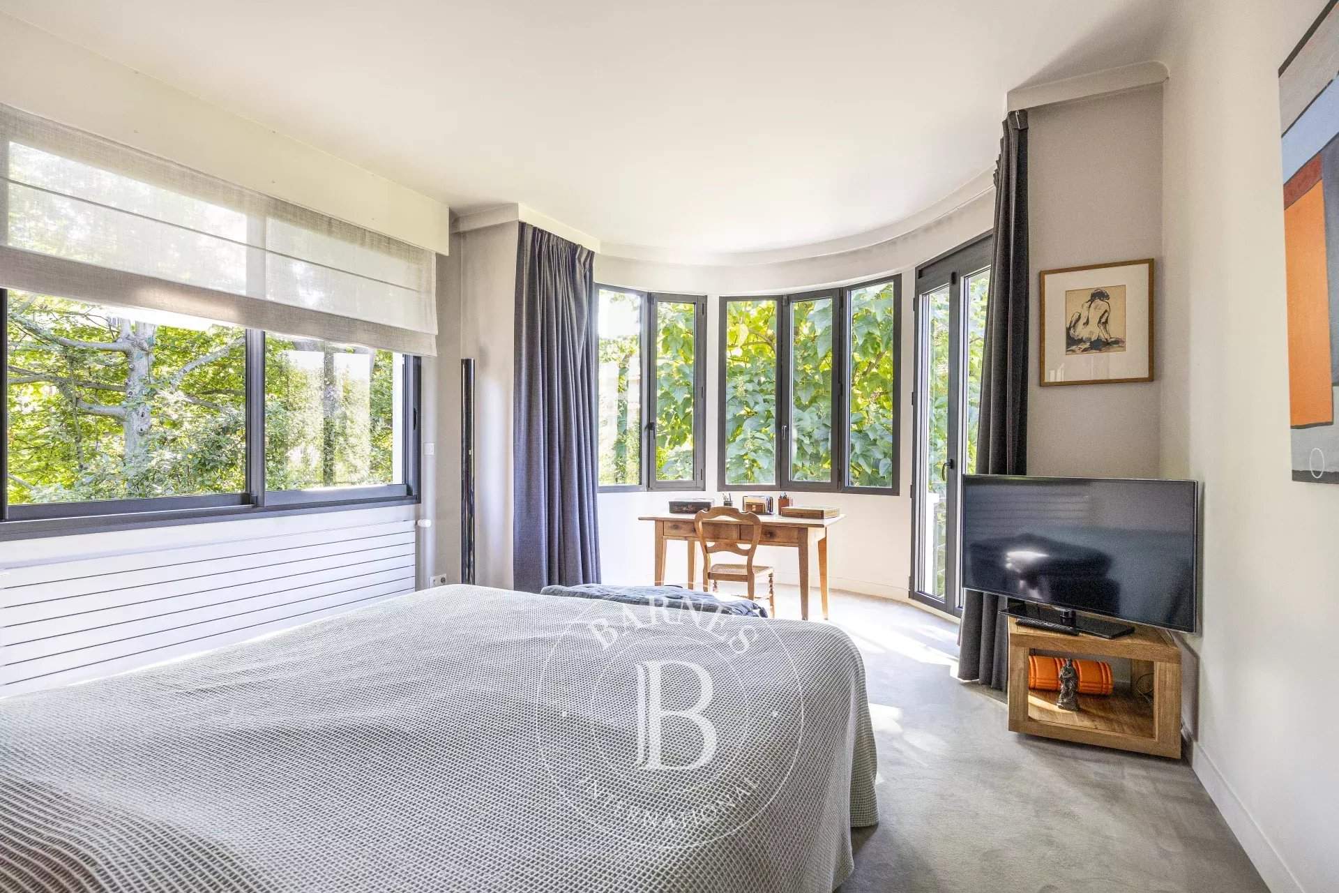 Saint-Germain-en-Laye  - House 5 Bedrooms - picture 8