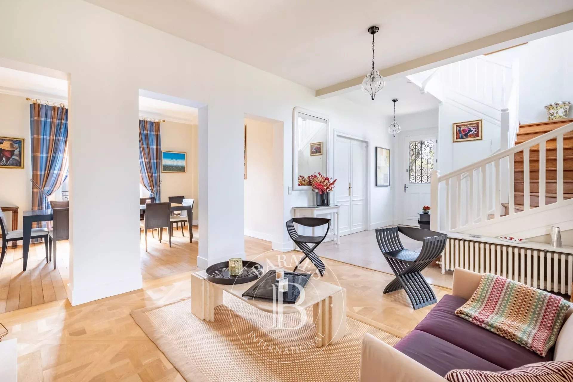 Saint-Germain-en-Laye  - Maison 9 Pi&egrave;ces - picture 5