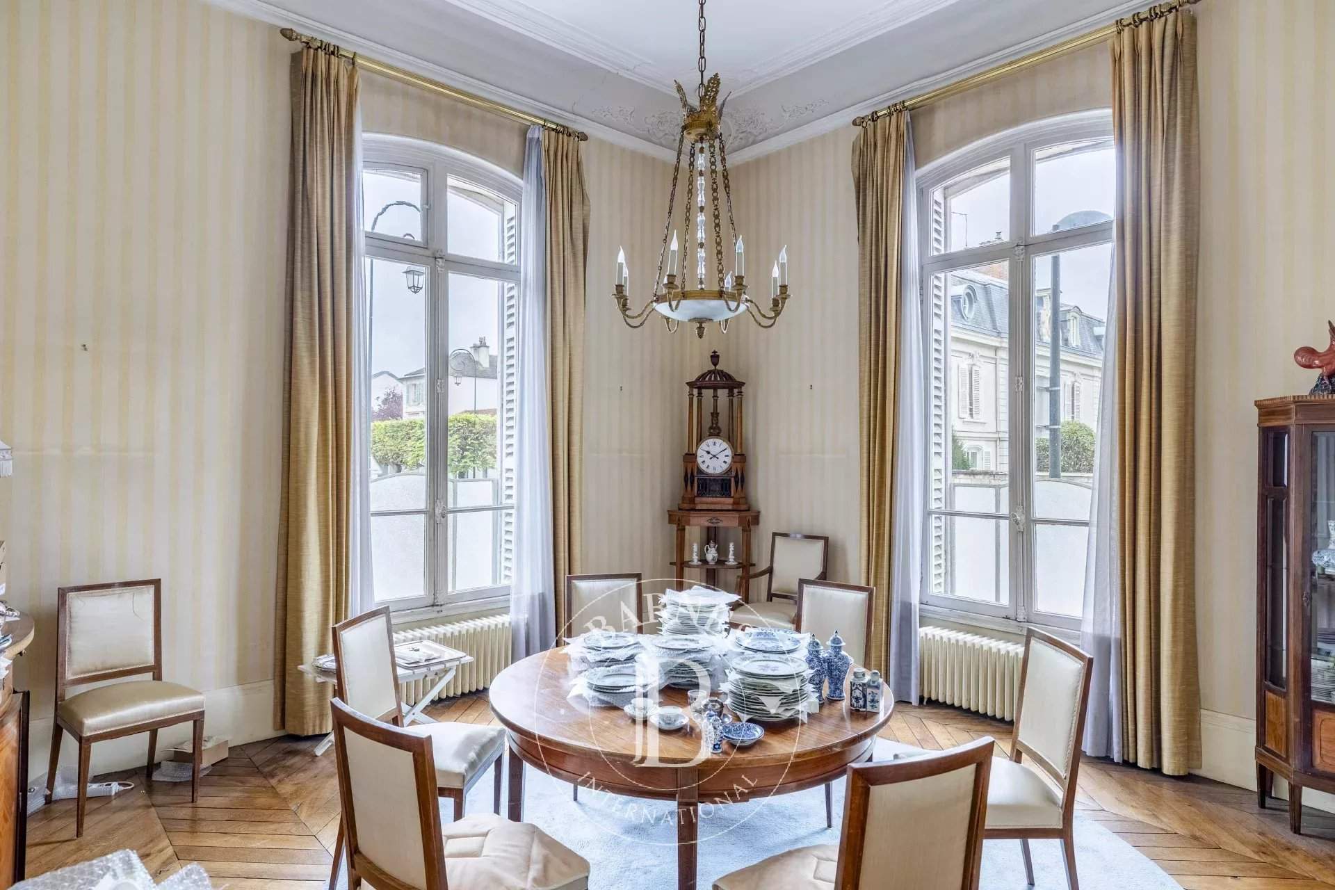 Saint-Germain-en-Laye  - Palacete 29 Cuartos 15 Habitaciones - picture 12