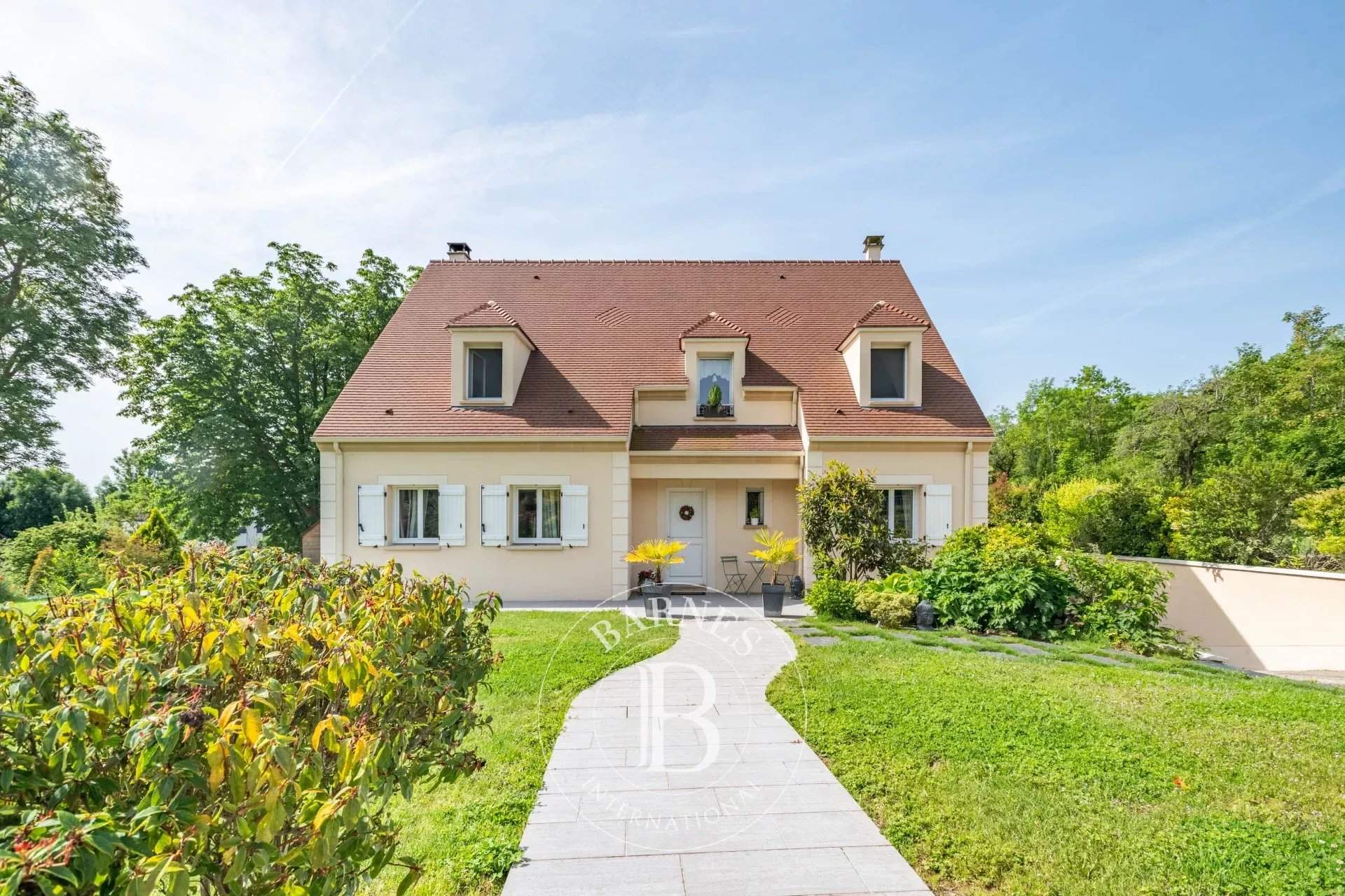 Vaux-sur-Seine  - House 5 Bedrooms - picture 1