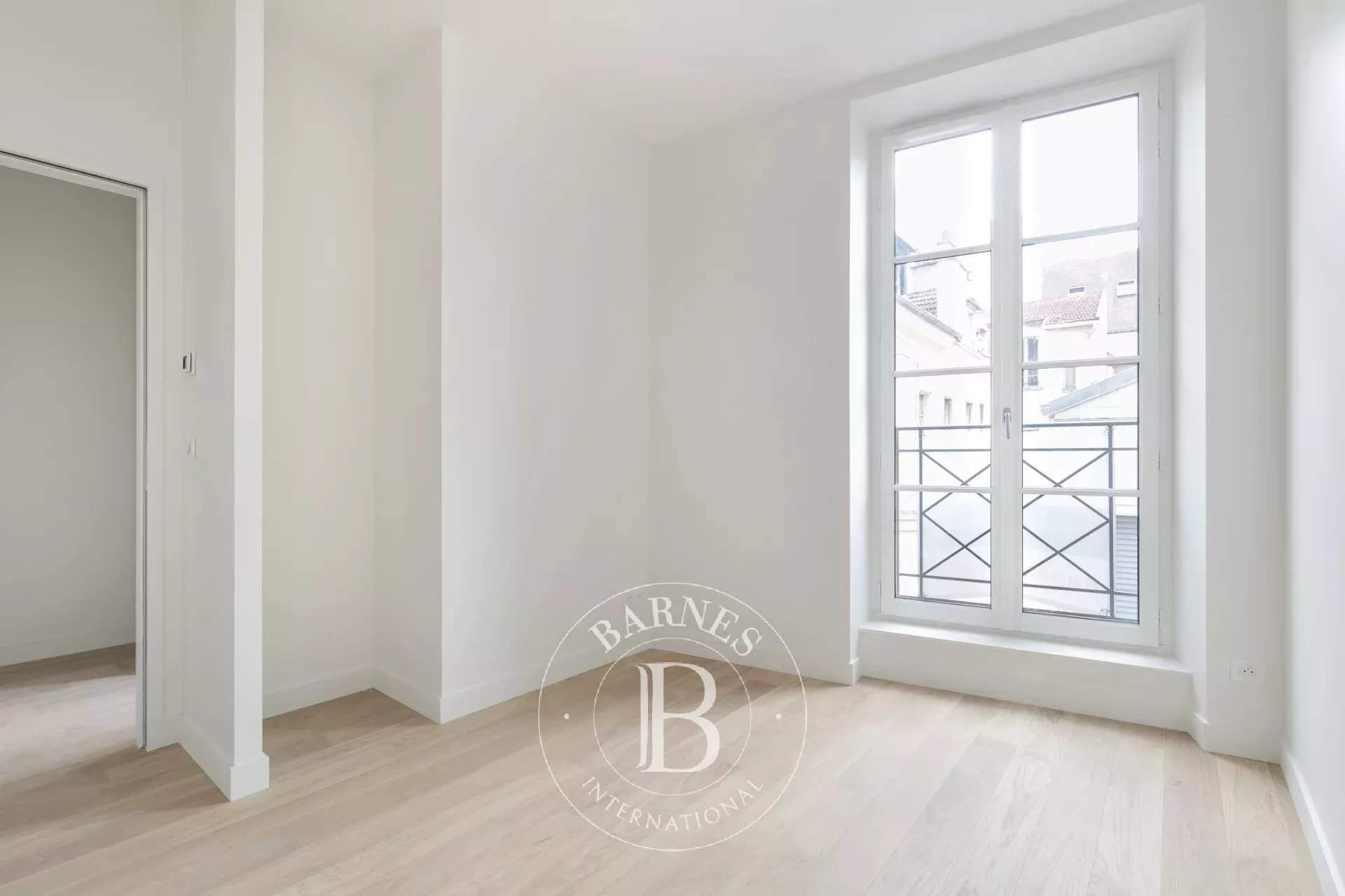 Saint-Germain-en-Laye  - Appartement 5 Pièces 4 Chambres - picture 9