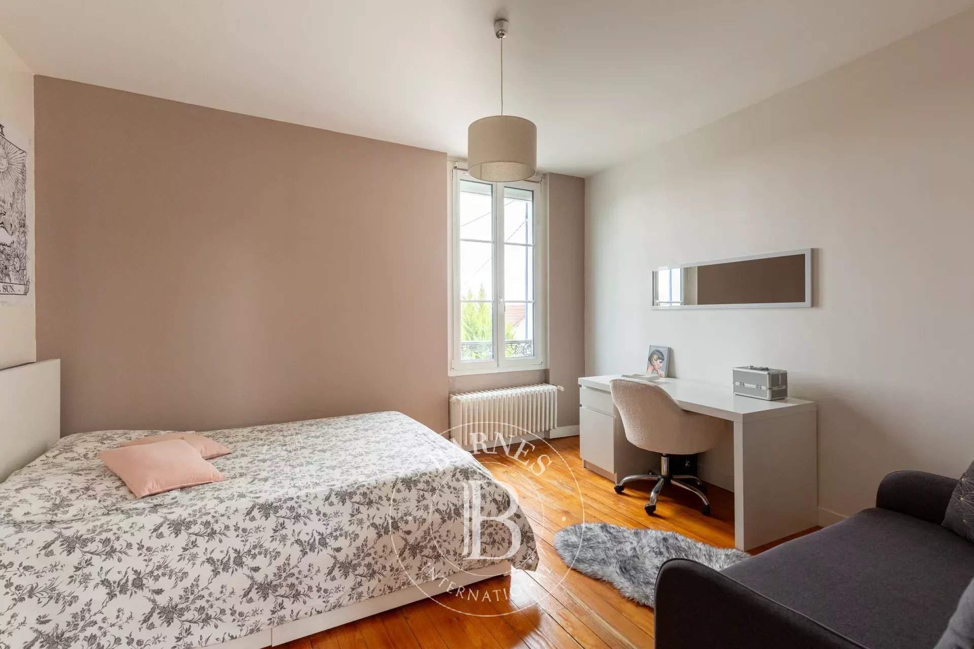 Le Mesnil-le-Roi  - House 5 Bedrooms - picture 12