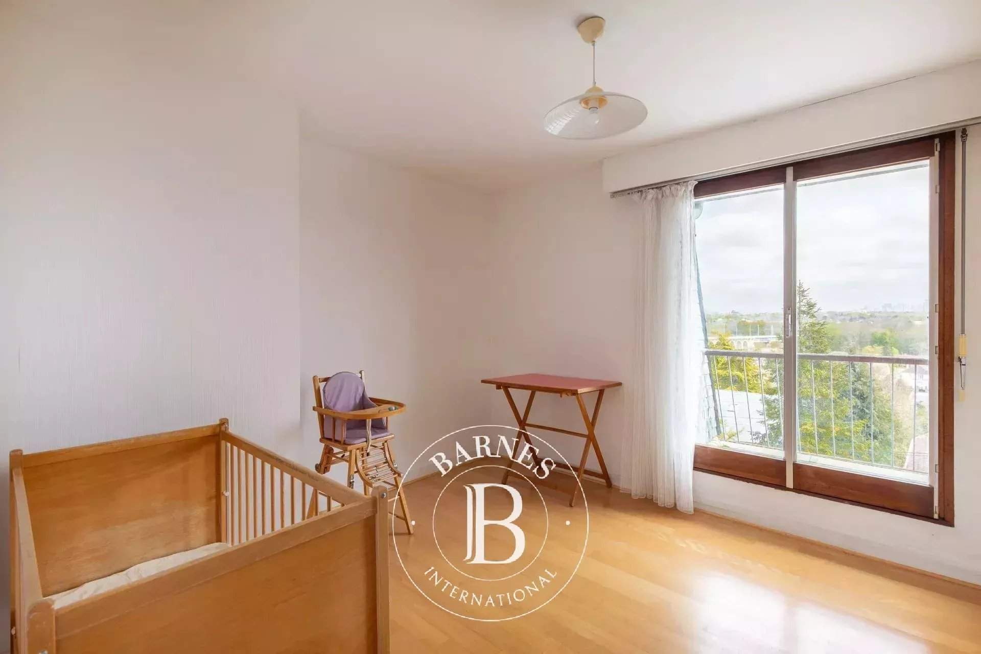 Saint-Germain-en-Laye  - House 6 Bedrooms - picture 19