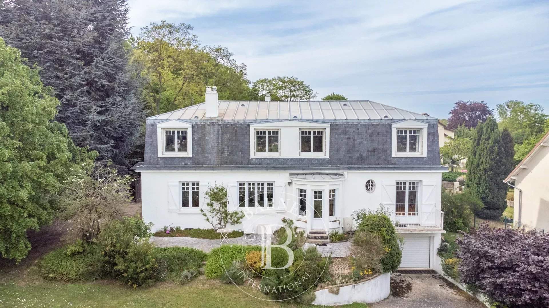 Saint-Germain-en-Laye  - Maison 8 Pi&egrave;ces 6 Chambres - picture 5