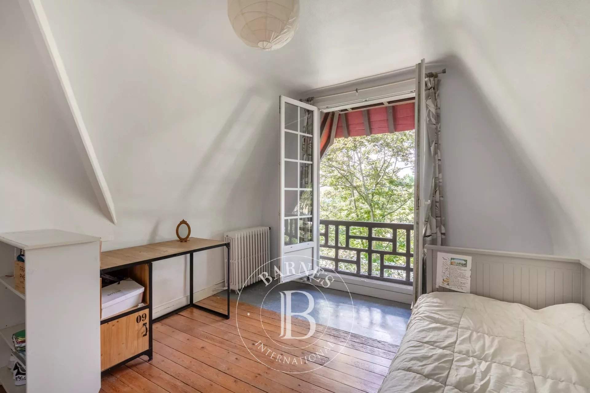 Le Vésinet  - Maison 11 Pi&egrave;ces 7 Chambres - picture 14