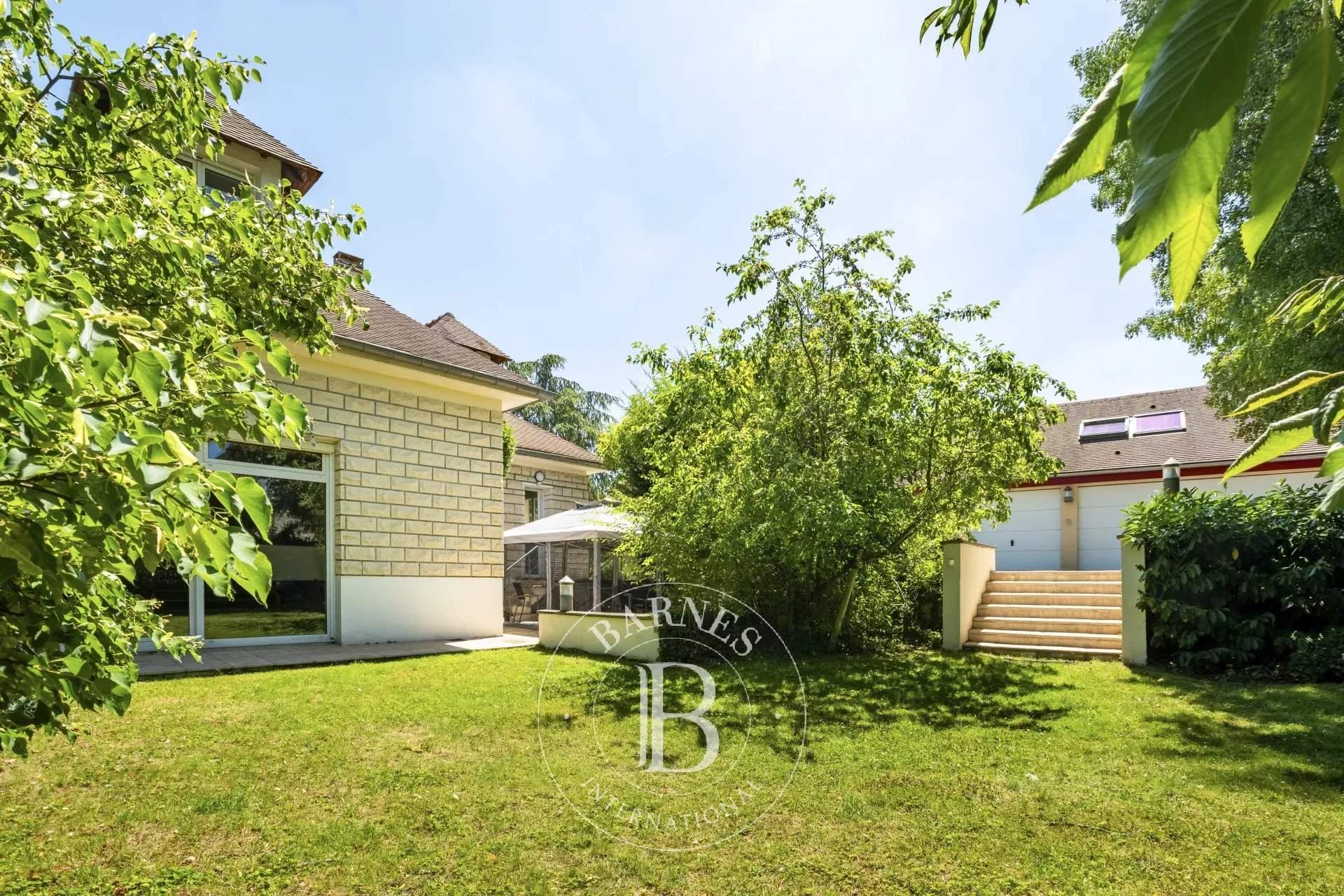 Chambourcy  - House 5 Bedrooms - picture 2