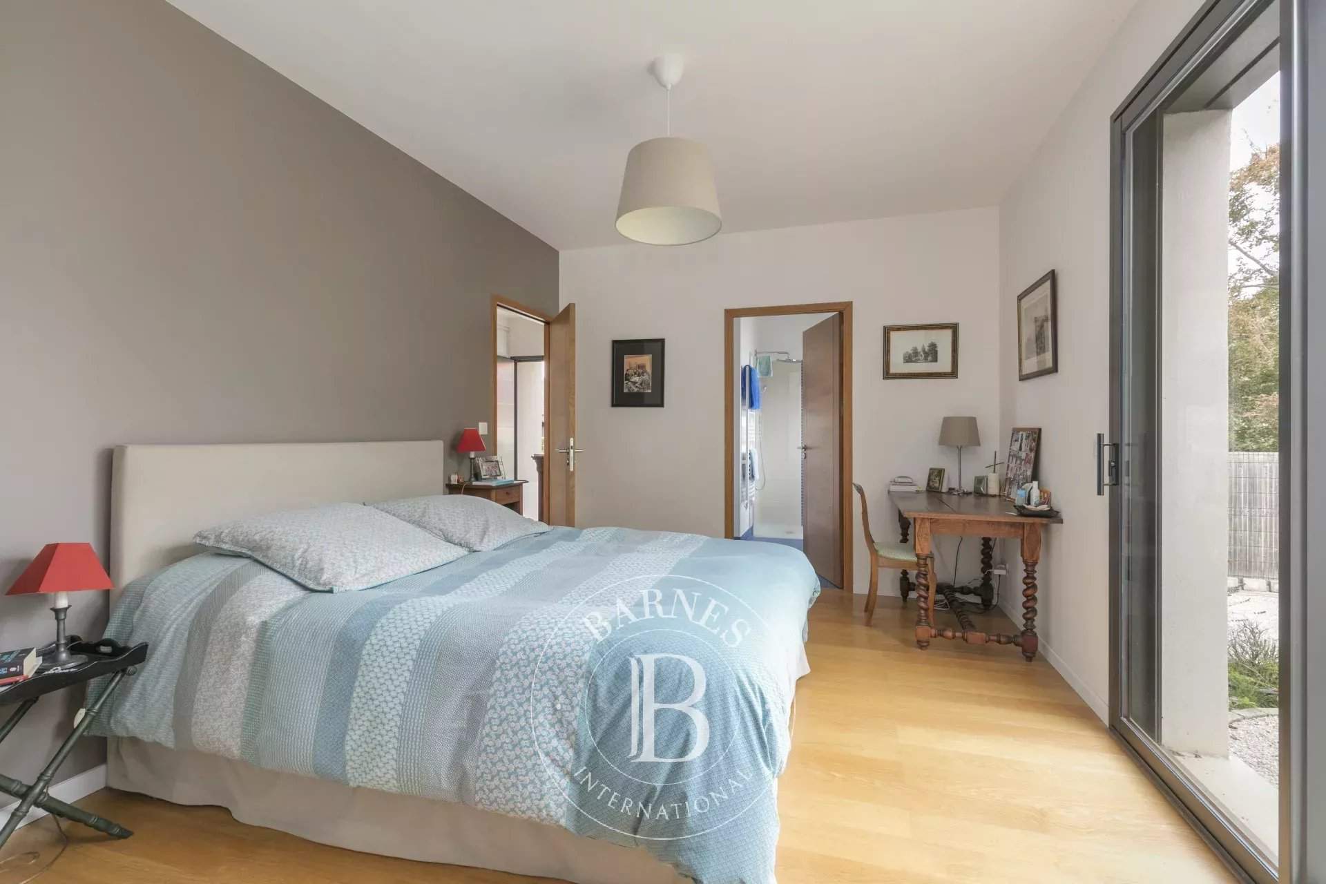 Saint-Germain-en-Laye  - House 5 Bedrooms - picture 7