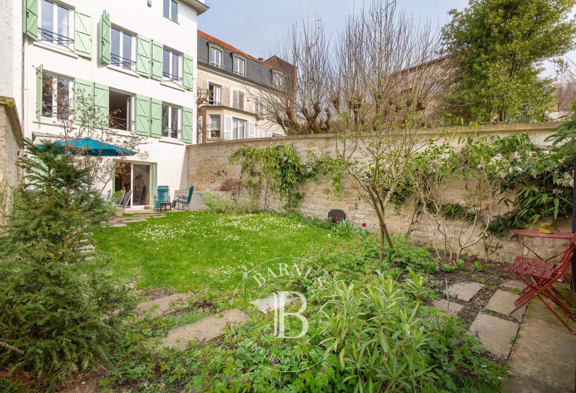 Saint-Germain-en-Laye  - Appartement 7 Pi&egrave;ces 3 Chambres - picture 10