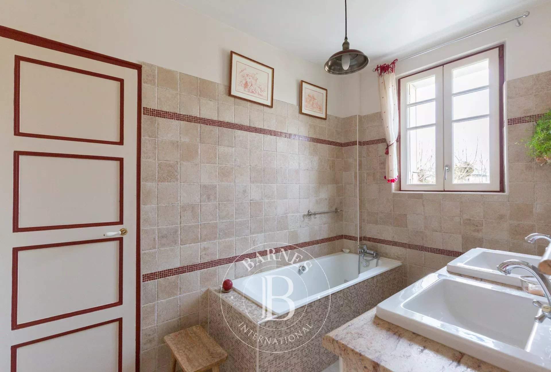 Le Vésinet  - Maison 6 Pi&egrave;ces 3 Chambres - picture 14