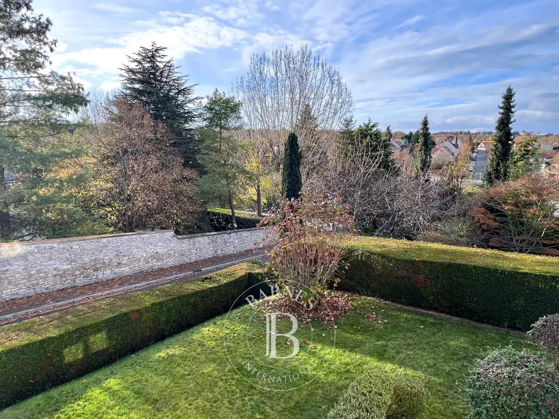 Saint-Germain-en-Laye  - House 5 Bedrooms - picture 14