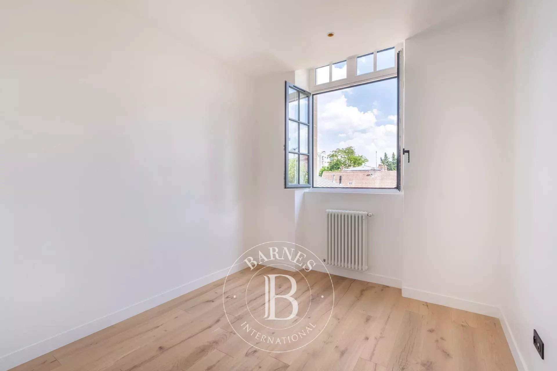 Saint-Germain-en-Laye  - Maison 5 Pi&egrave;ces 4 Chambres - picture 20