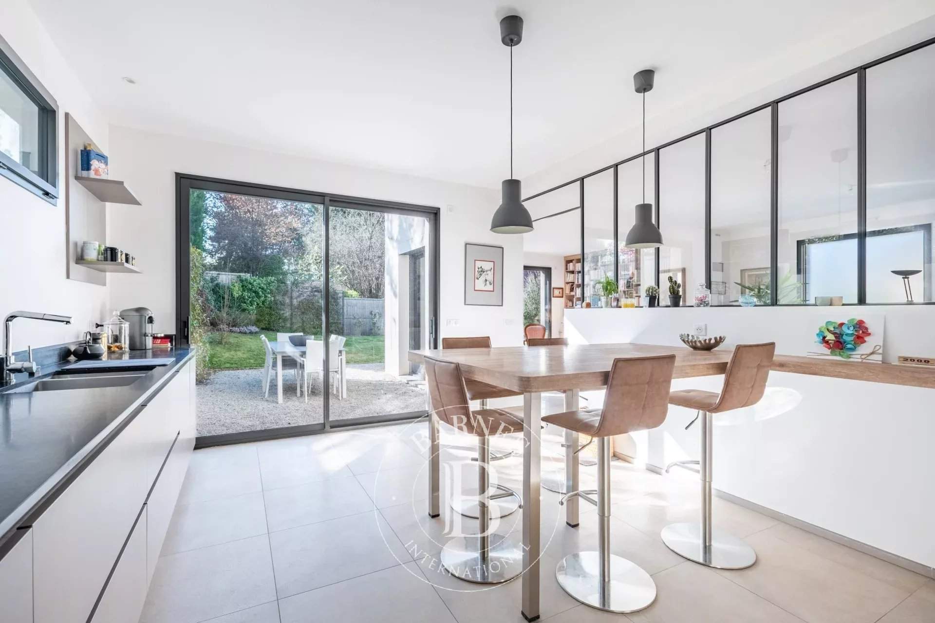 Saint-Germain-en-Laye  - House 4 Bedrooms - picture 10