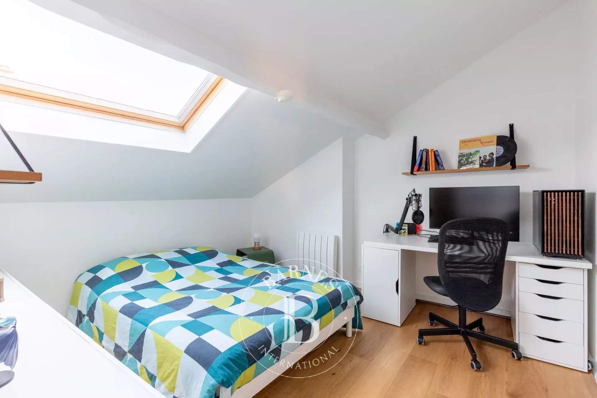 Saint-Germain-en-Laye  - Apartment 2 Bedrooms - picture 13