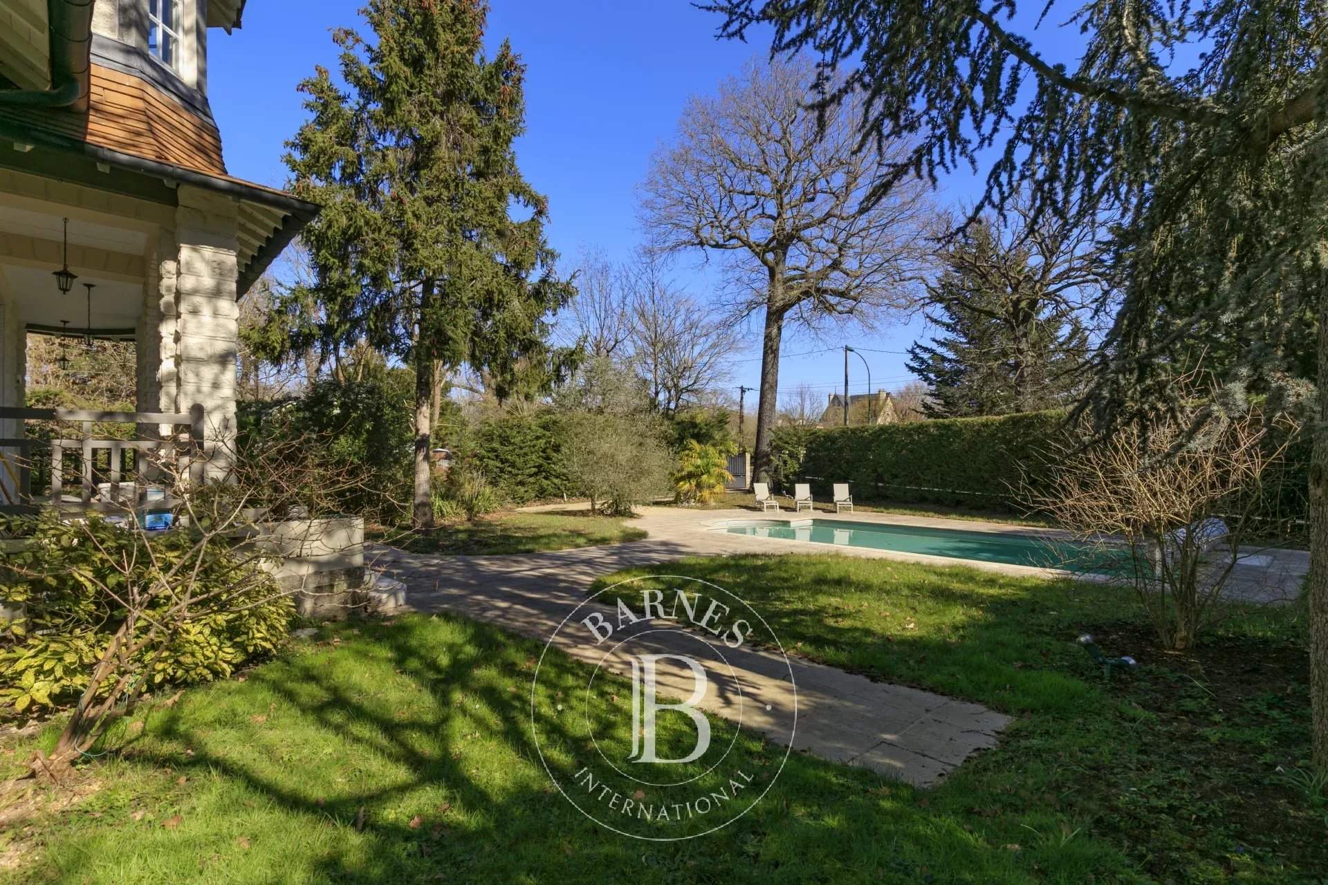 Le Vésinet  - Maison 8 Pi&egrave;ces 3 Chambres - picture 12