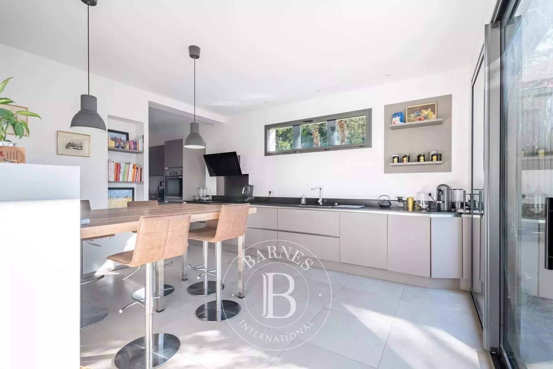 Saint-Germain-en-Laye  - House 4 Bedrooms - picture 8