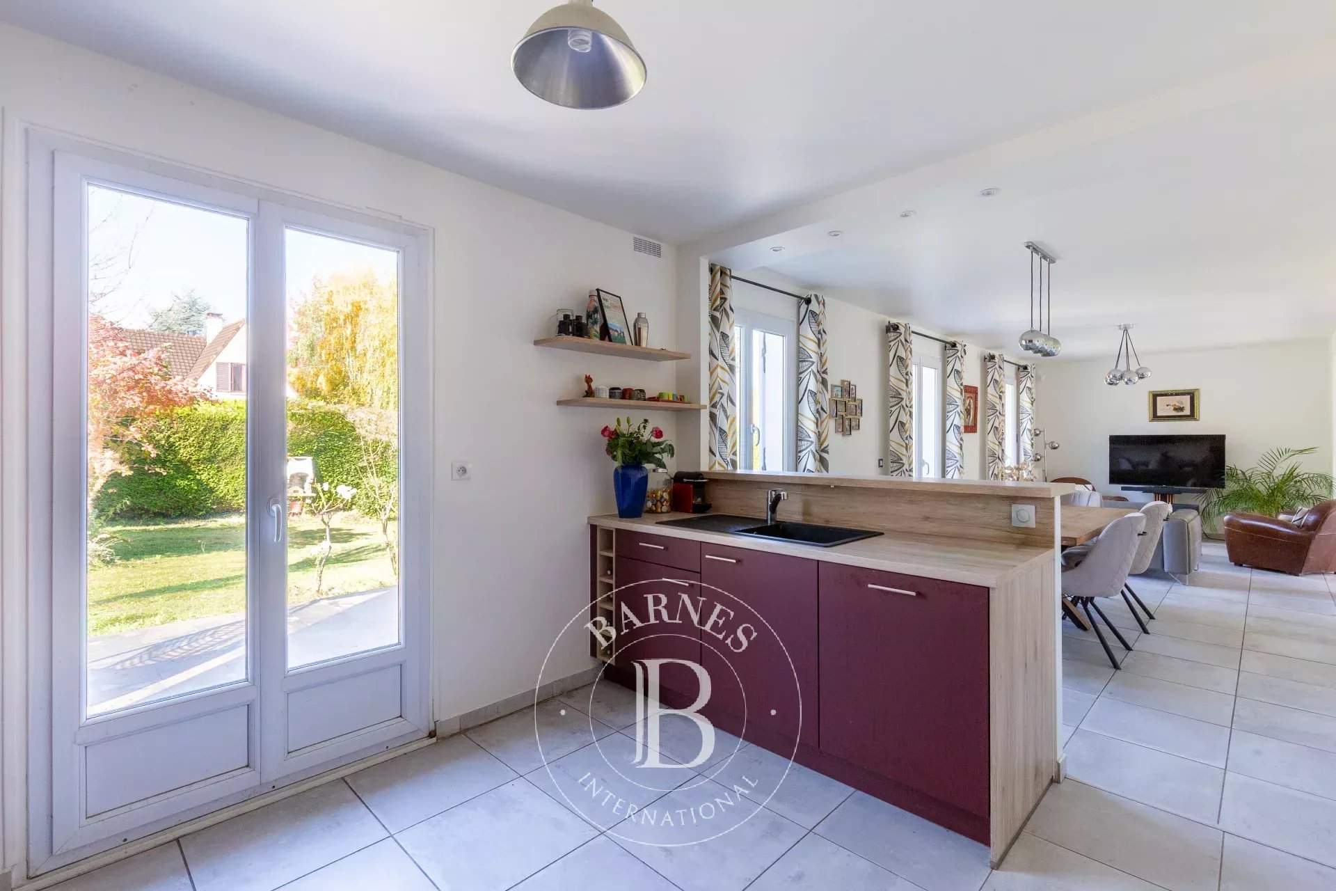 Orgeval  - House 4 Bedrooms - picture 8