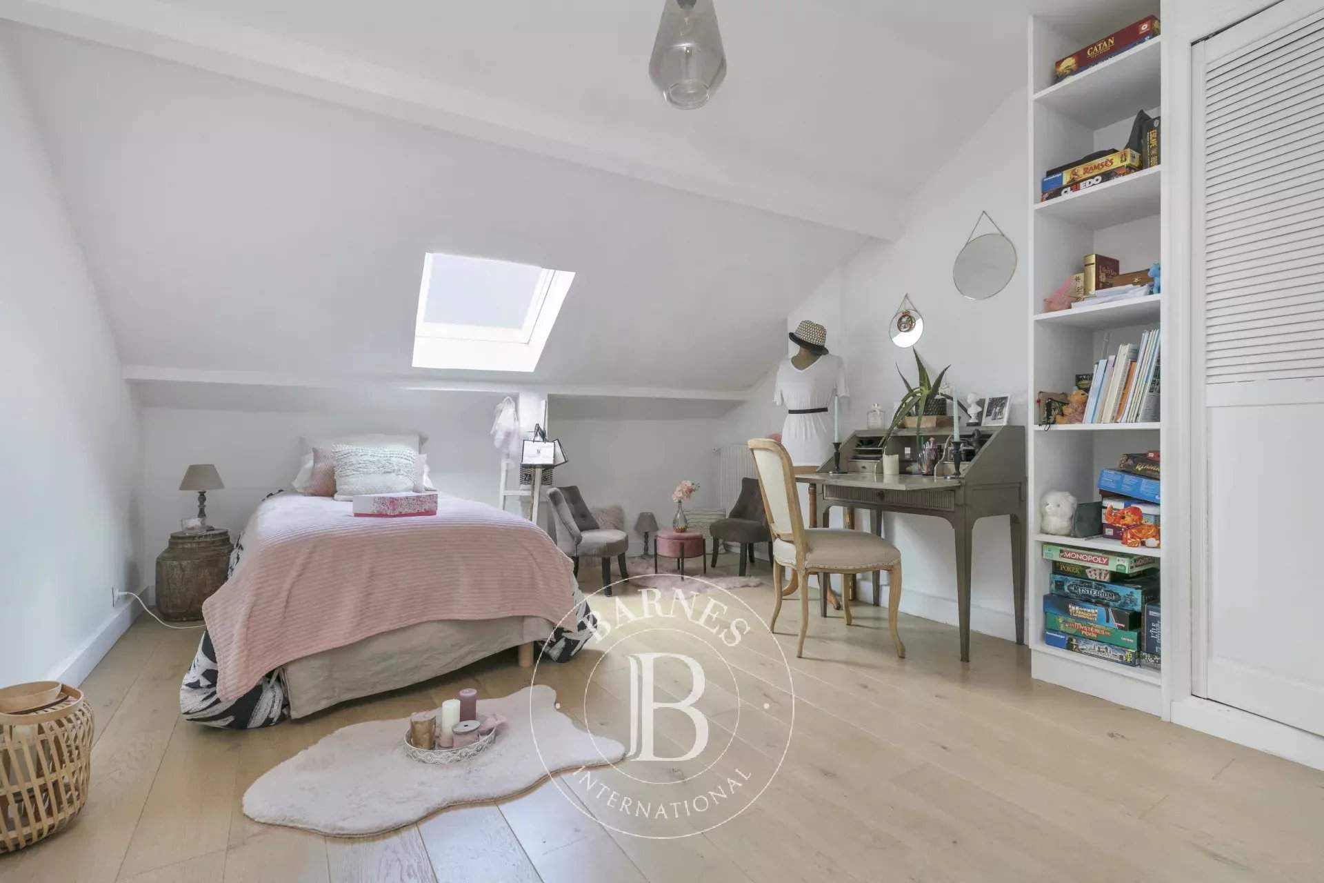 Saint-Germain-en-Laye  - Appartement 4 Pièces 2 Chambres - picture 10