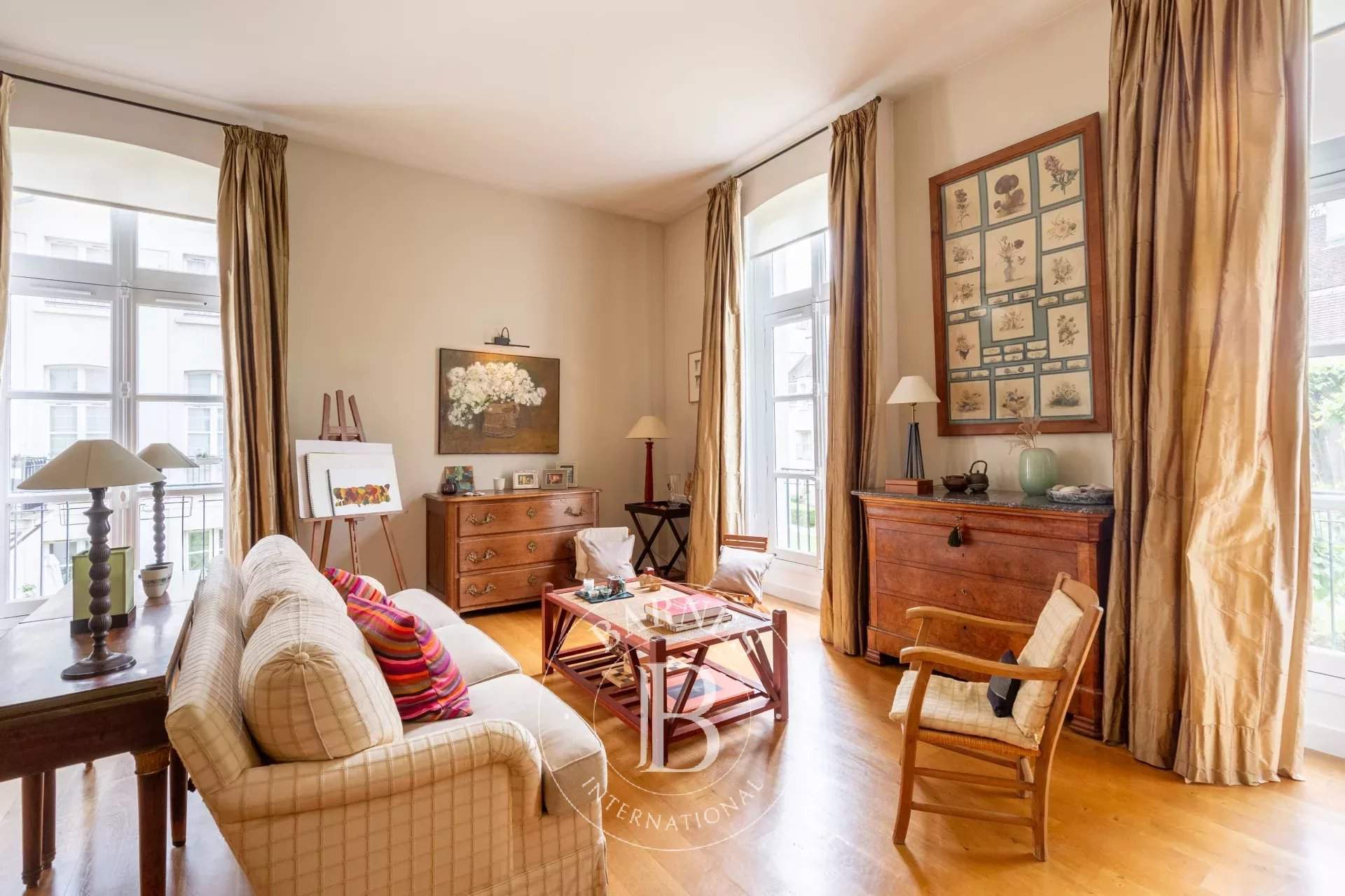 Saint-Germain-en-Laye  - Appartement 5 Pièces 3 Chambres - picture 4