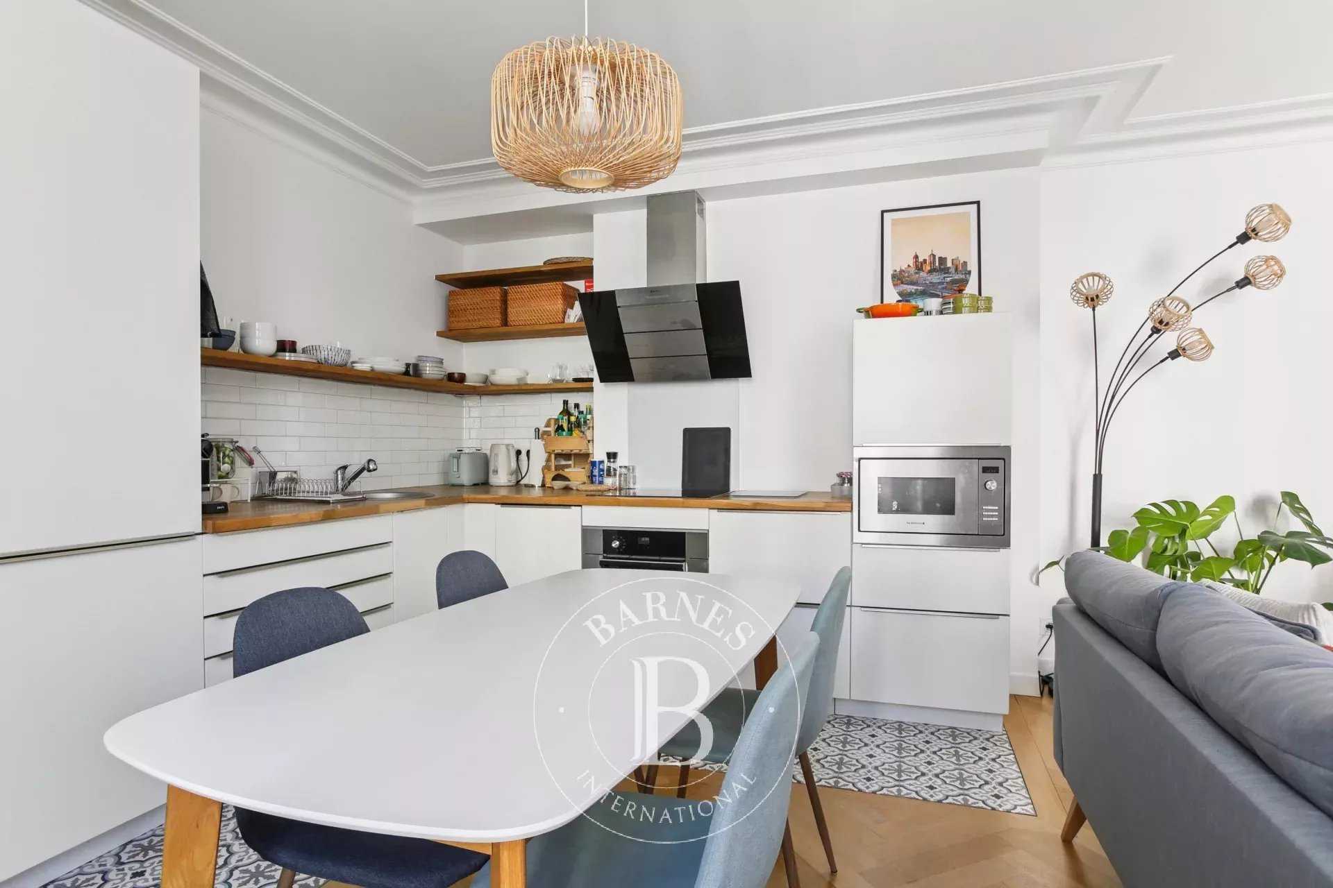 Paris  - Piso 3 Cuartos 2 Habitaciones