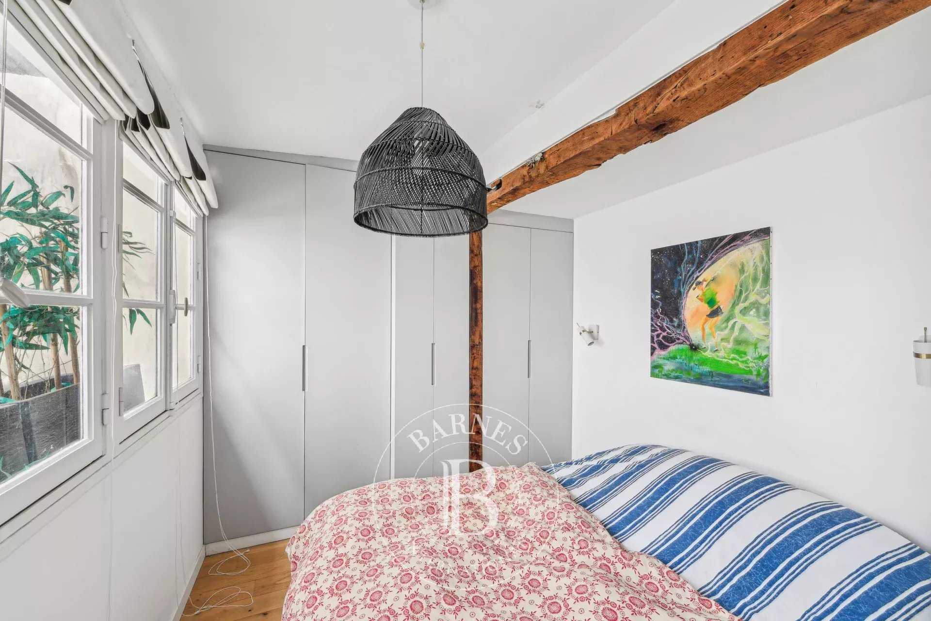 Paris  - Piso 2 Cuartos, 1 Habitacion