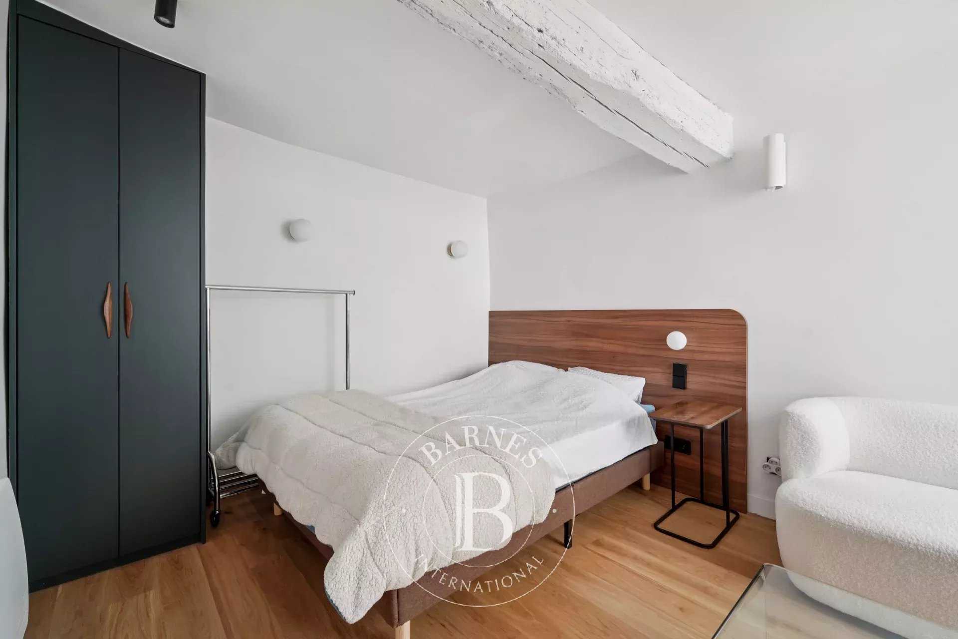 Paris  - Apartment 