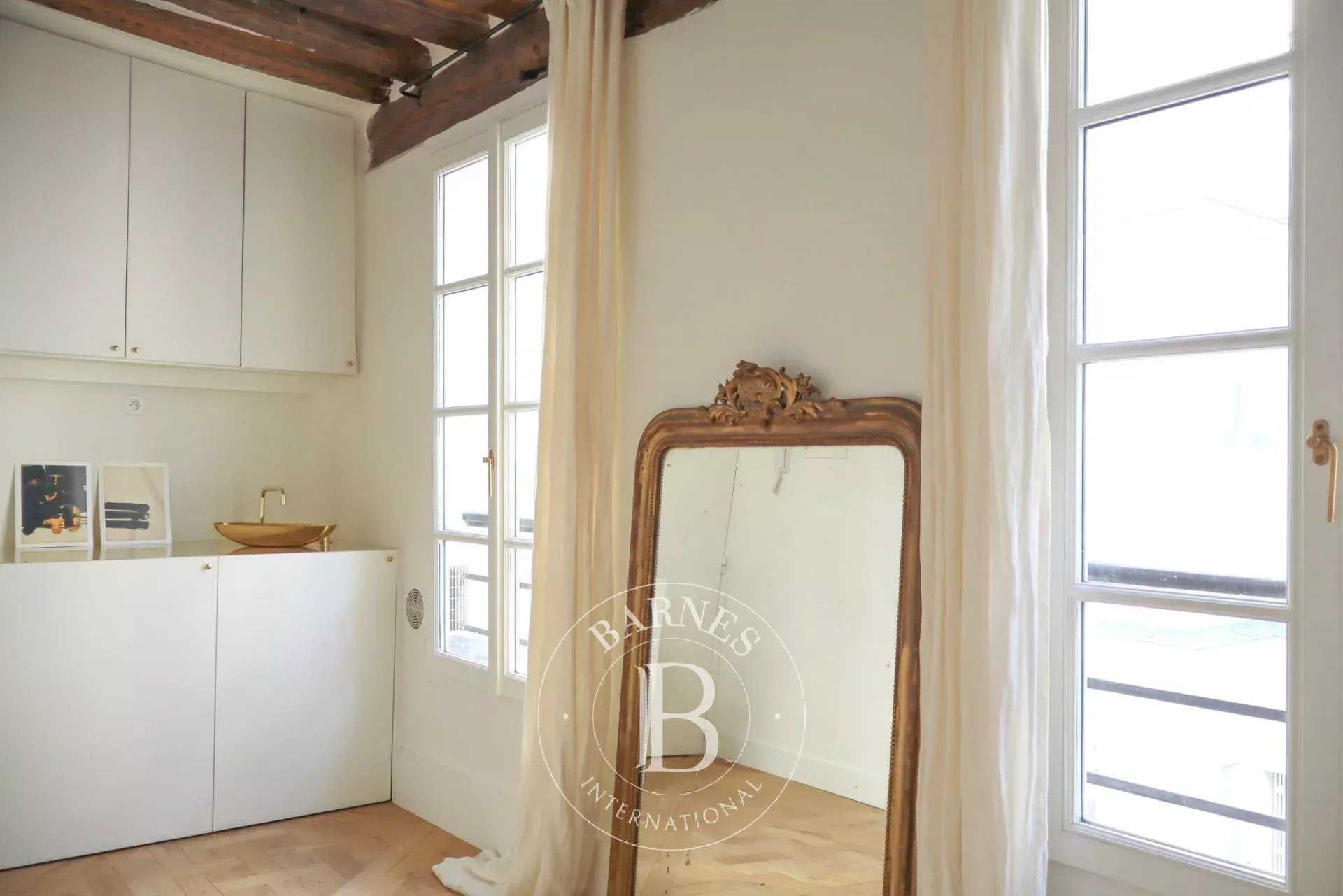 Paris  - Piso 2 Cuartos, 1 Habitacion