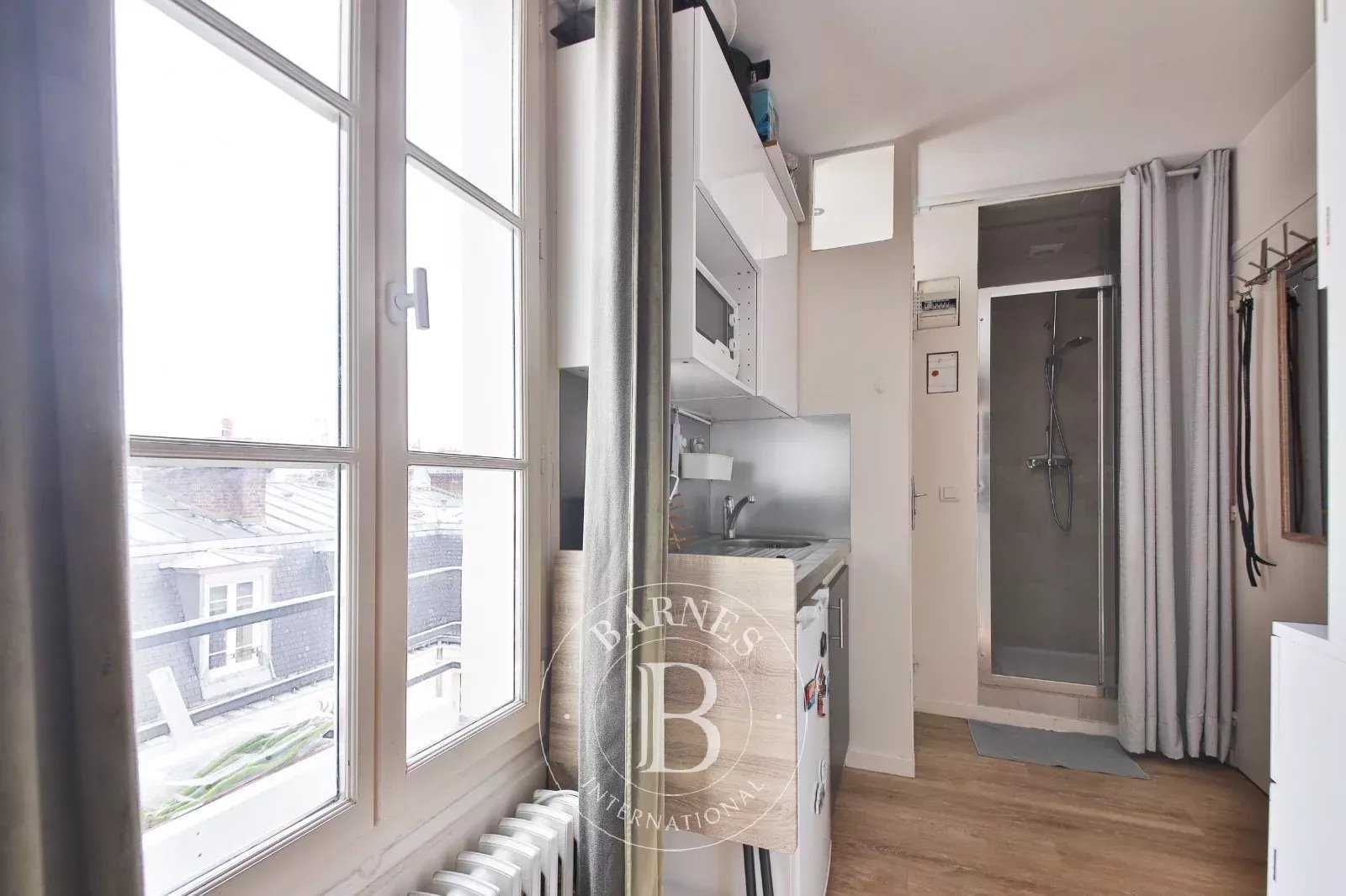 Paris  - Piso 1 Cuarto