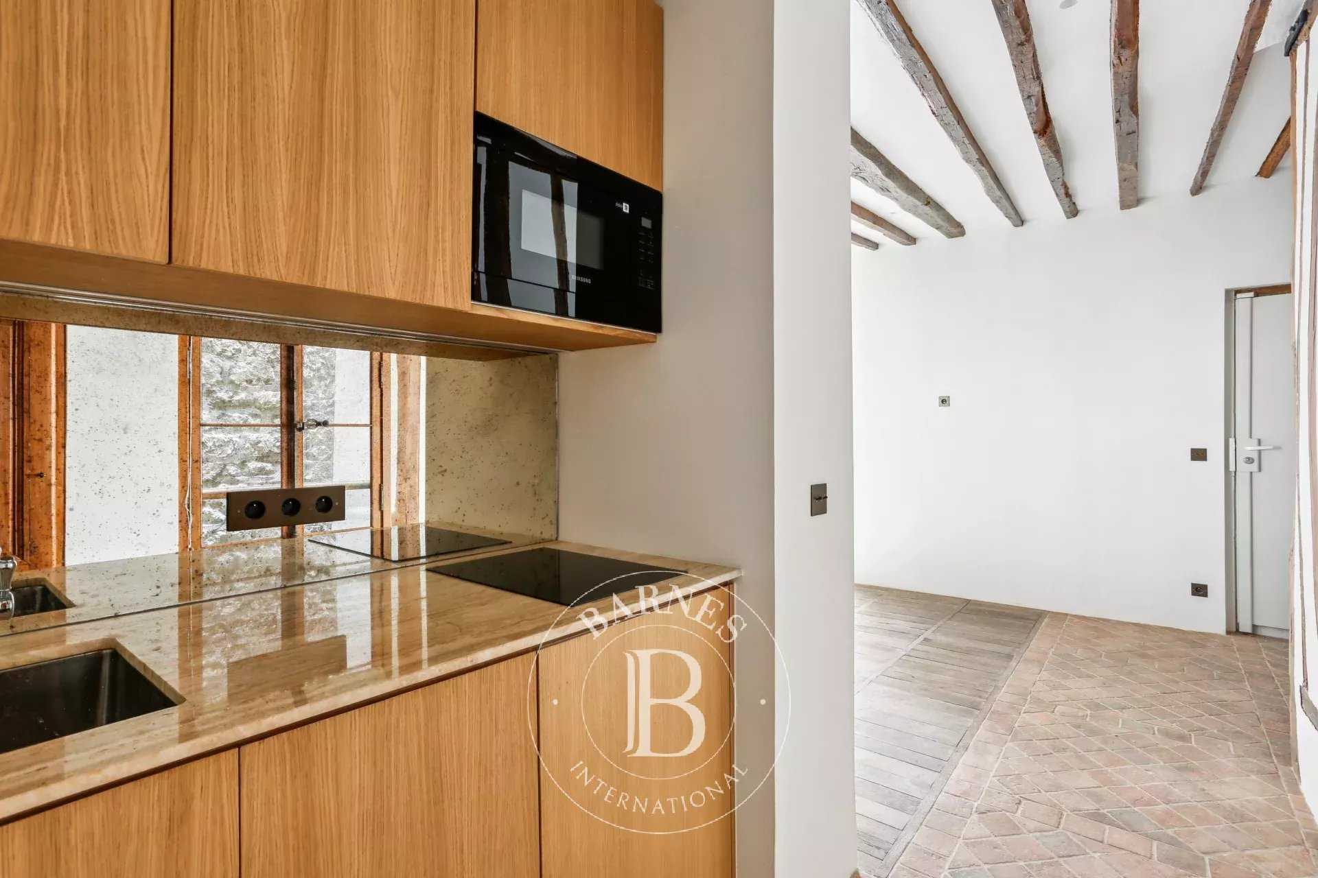 Paris  - Piso 2 Cuartos, 1 Habitacion