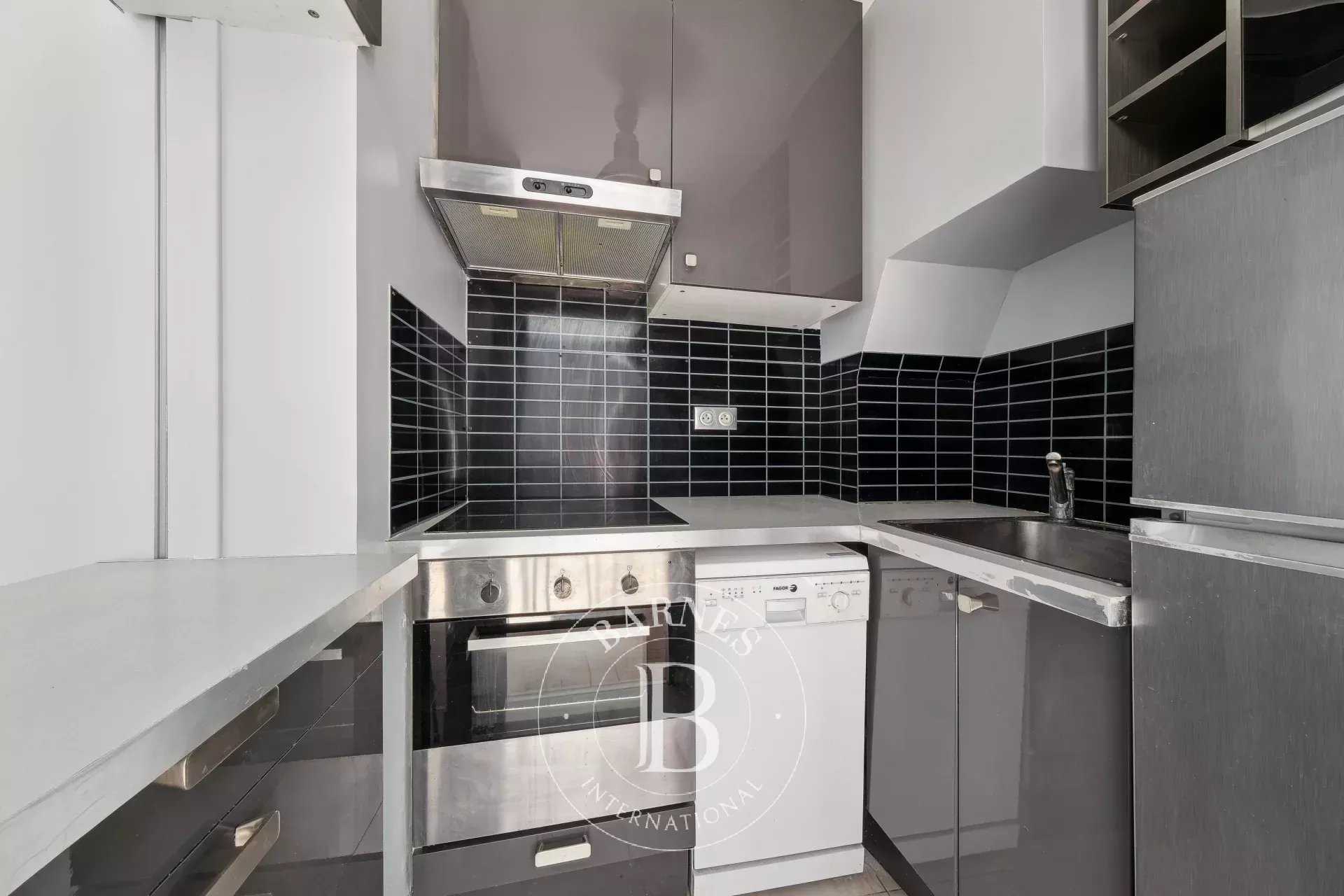 Paris  - Piso 2 Cuartos, 1 Habitacion