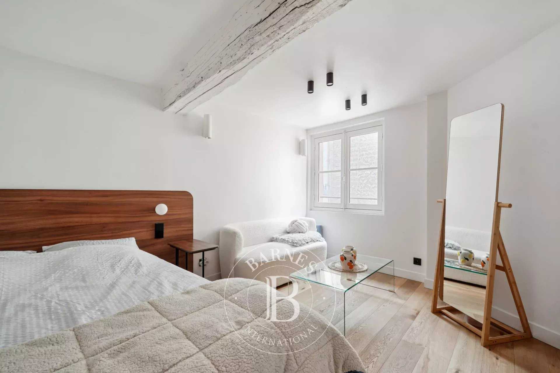 Paris  - Apartment 
